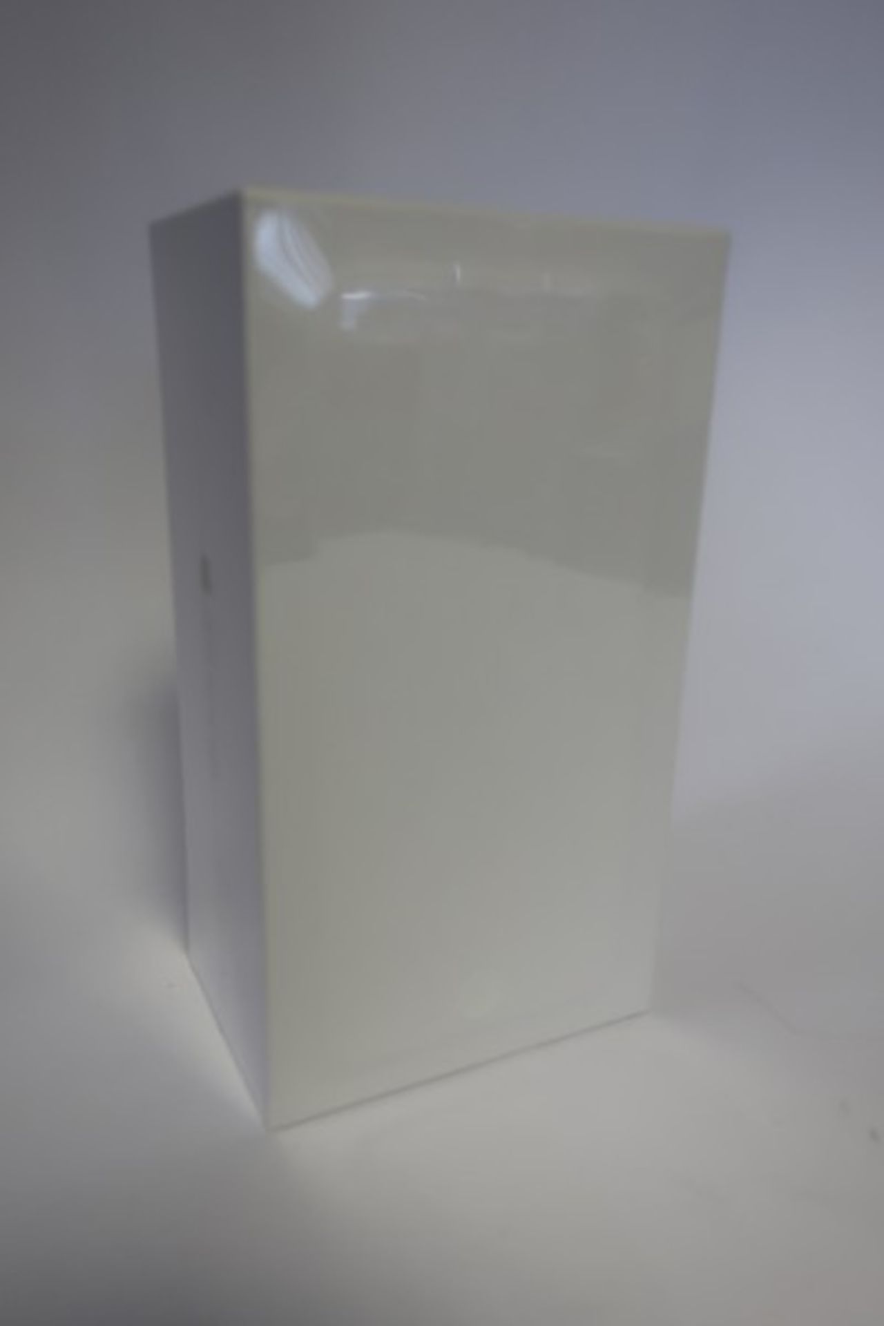 A boxed as new iPhone 6 16GB model A1586 in Silver (IMEI; 359228065570834).