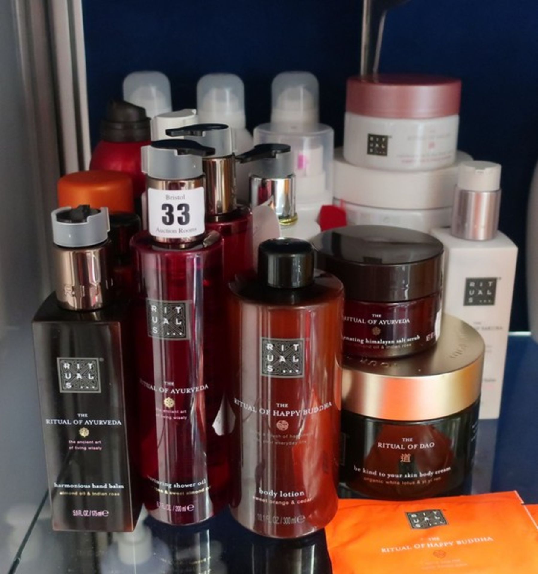 A quantity of Rituals beauty products to include shower oil, body lotion, hair conditioner, shower