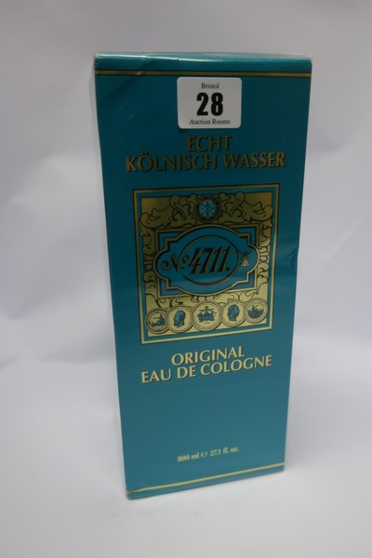 An Echt Kolnisch Wasser No 4711 original eau de cologne (800ml).