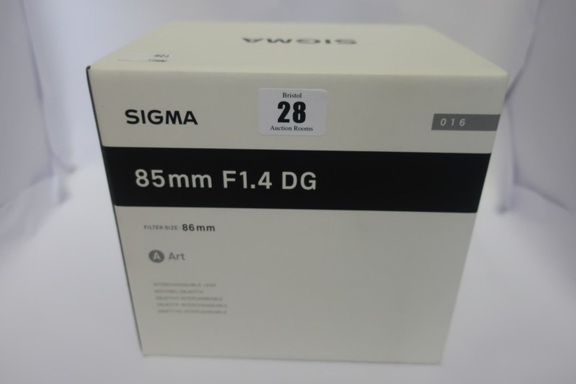 A boxed as new Sigma 85mm F1.4 DG HSM Art lens for Canon.