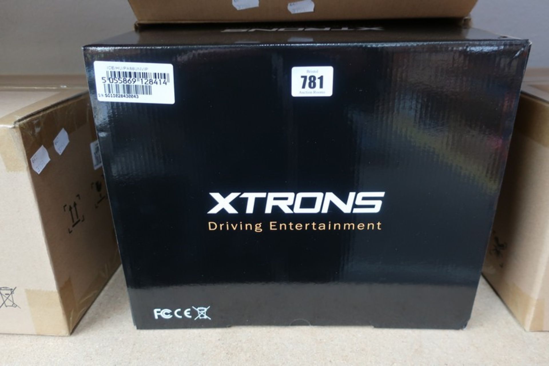 A boxed as new Xtrons ICE/HU/PA88UNVIP 8" Android 8.1 Quad Core 16GB ROM + 2G RAM car stereo