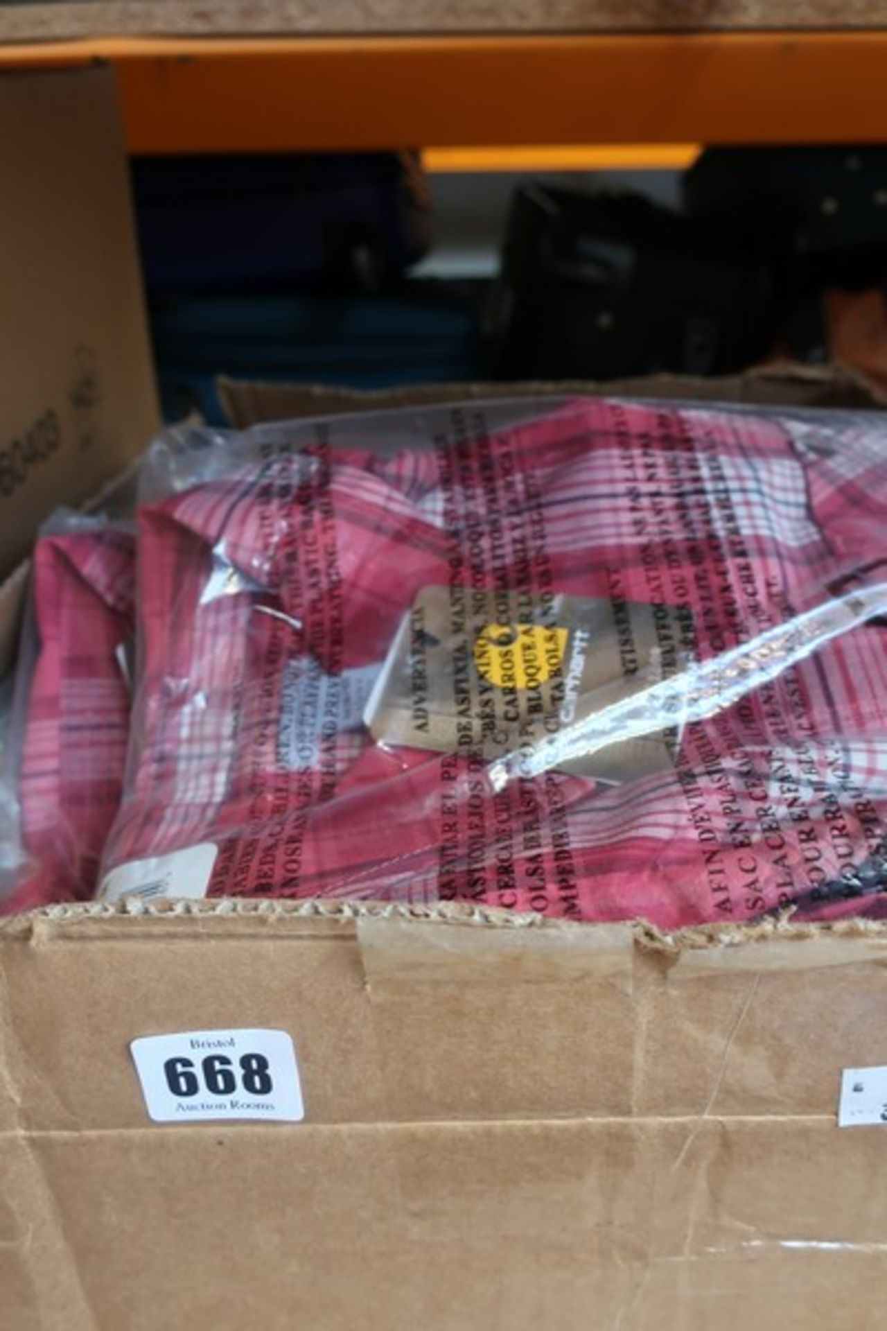 Four pairs of as new Carhartt jeans together with two women's as new Carhartt shirts.