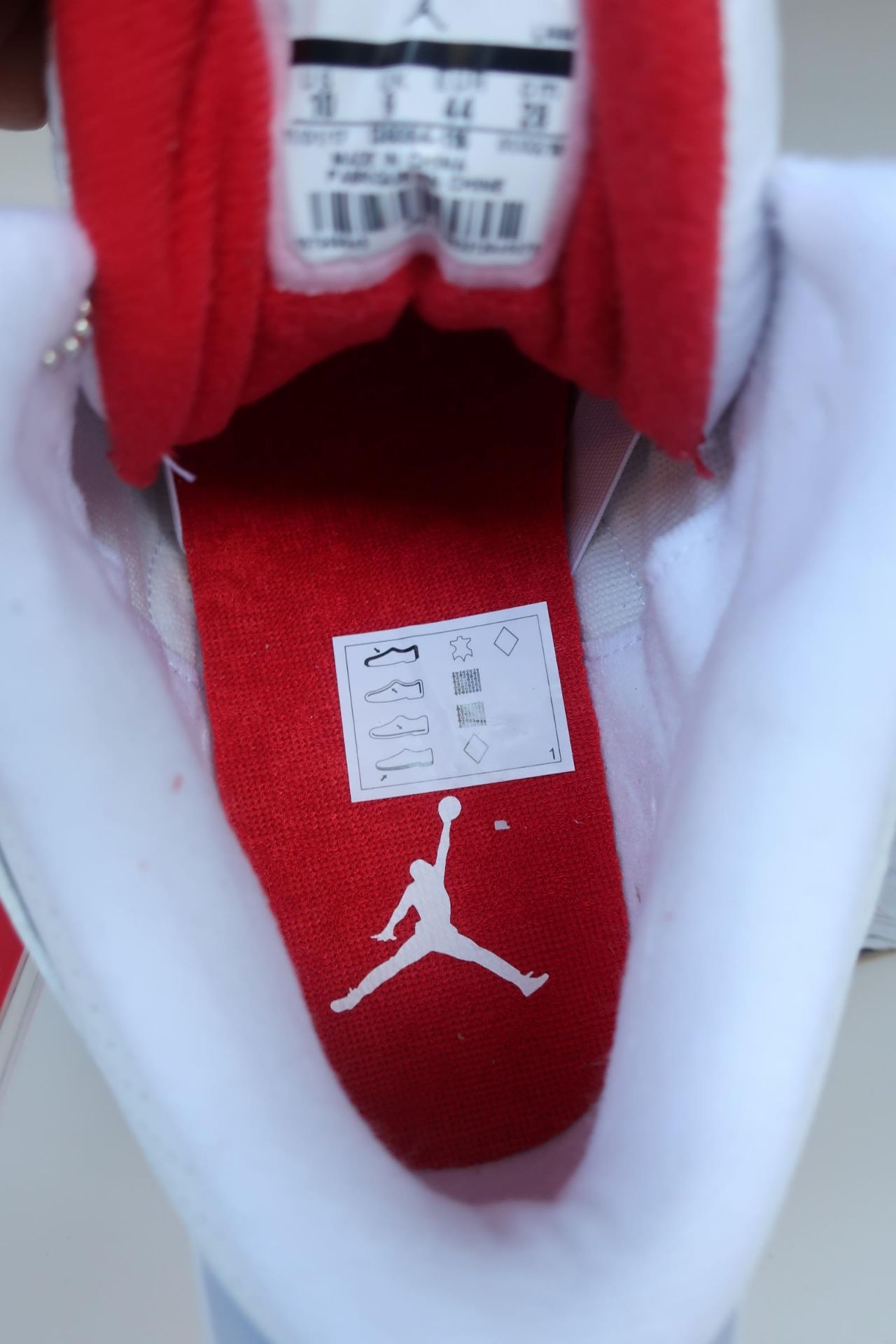 A pair of as new Nike Air Jordan 3 Retro (UK 9). - Image 5 of 6