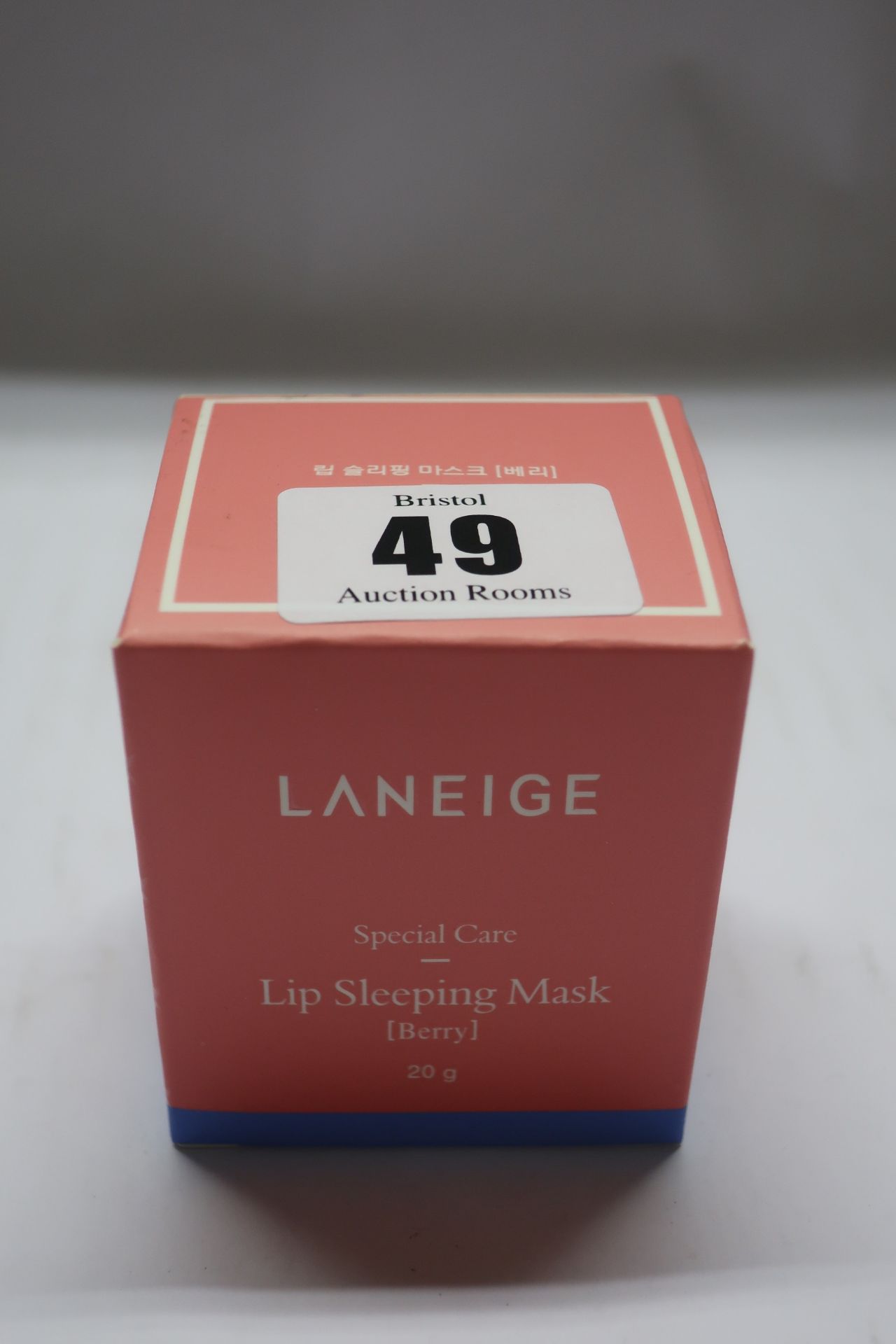 Eight Laneige special care lip sleeping masks (20g).