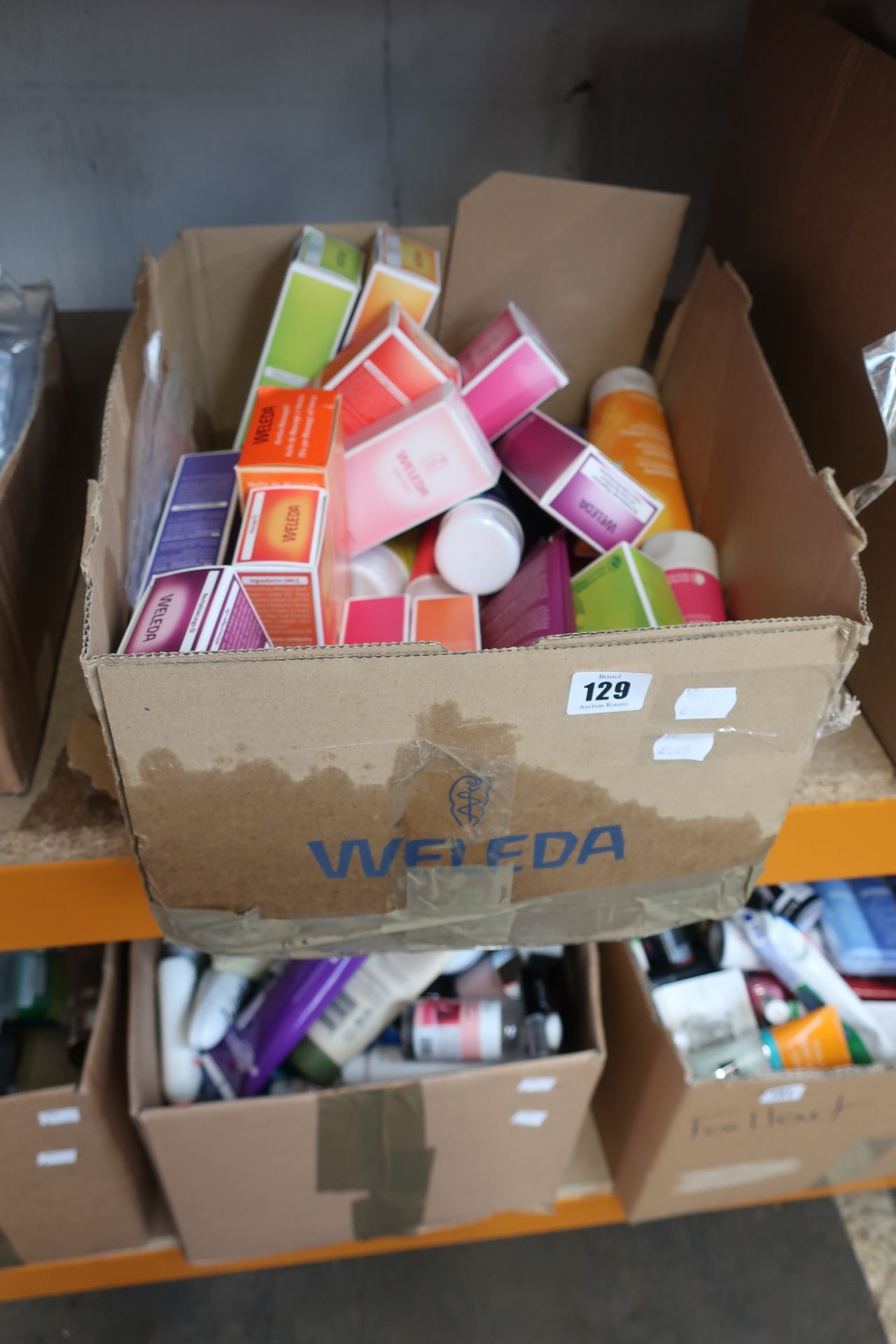 A quantity of Weleda products to include cremes, gels and body lotions.