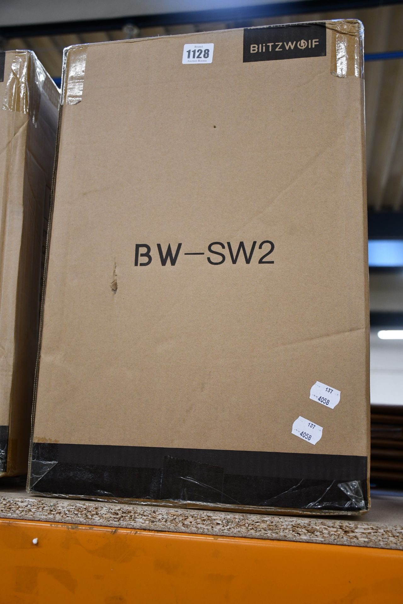 Blitzwolf BW-SW2 70W turbo 2.4G wireless subwoofer.