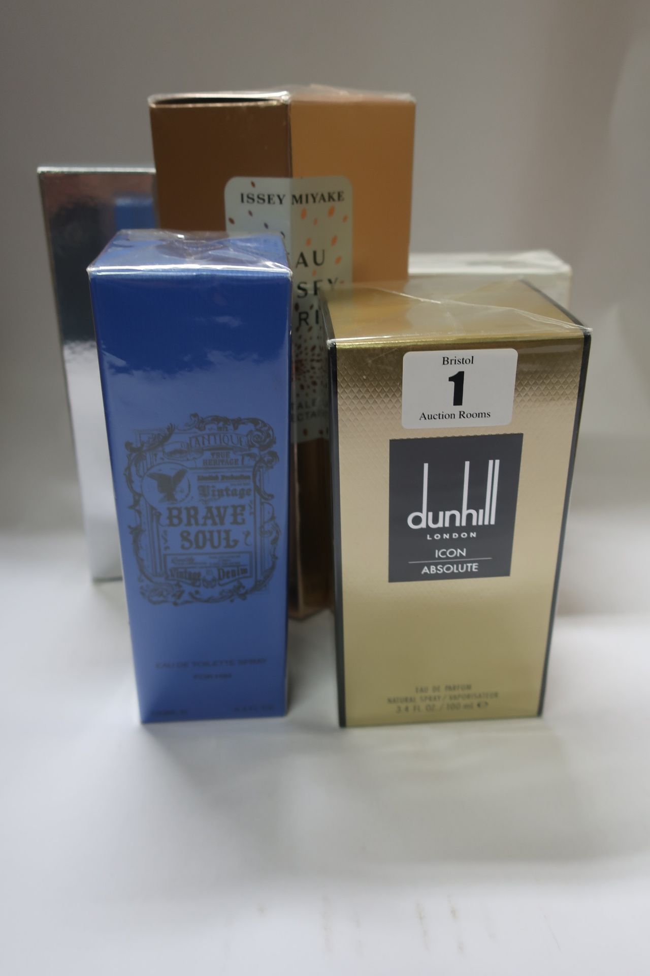 Lacoste L . 12 . 12 Blanc Pure eau de toilette (175ml), Dunhill Icon Absolute eau de parfum (100ml),