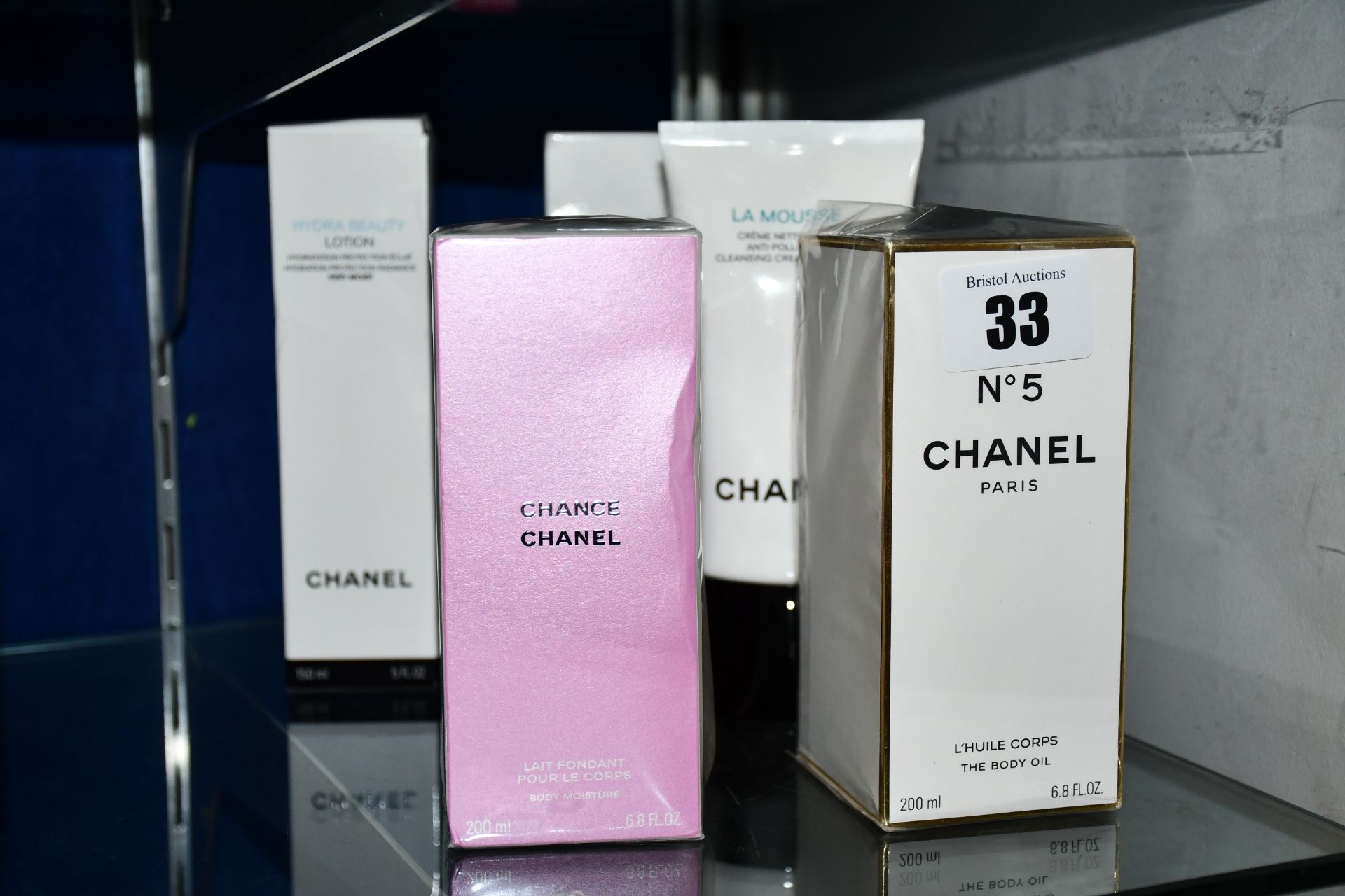 Chanel No5 The body Oil (200ml), Chanel hydra beauty lotion (150ml), Chanel micellar cleansing water