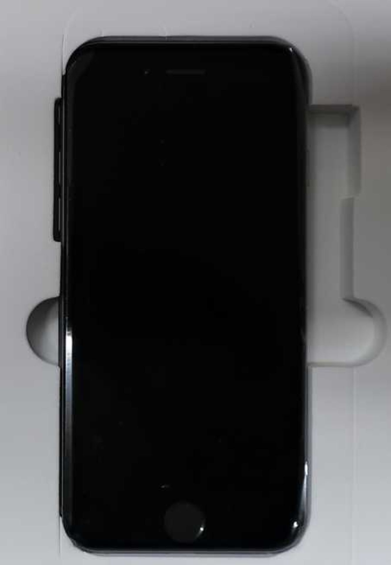 A refurbished Apple iPhone 6 A1586 16GB in Space Gray (IMEI:352032074656031) (No box or
