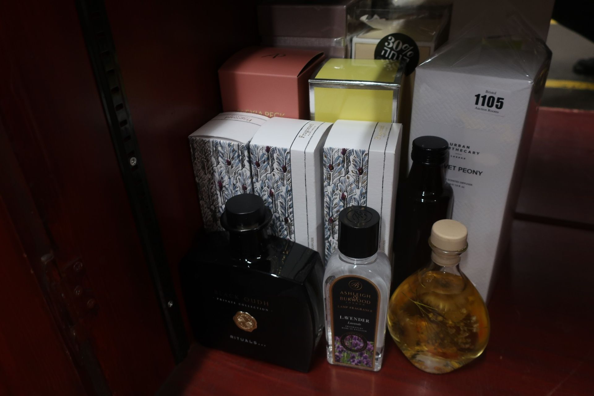 Nine boxed as new room diffusers and four bottles to include Rituals, Max Benjamin, Fragonard and