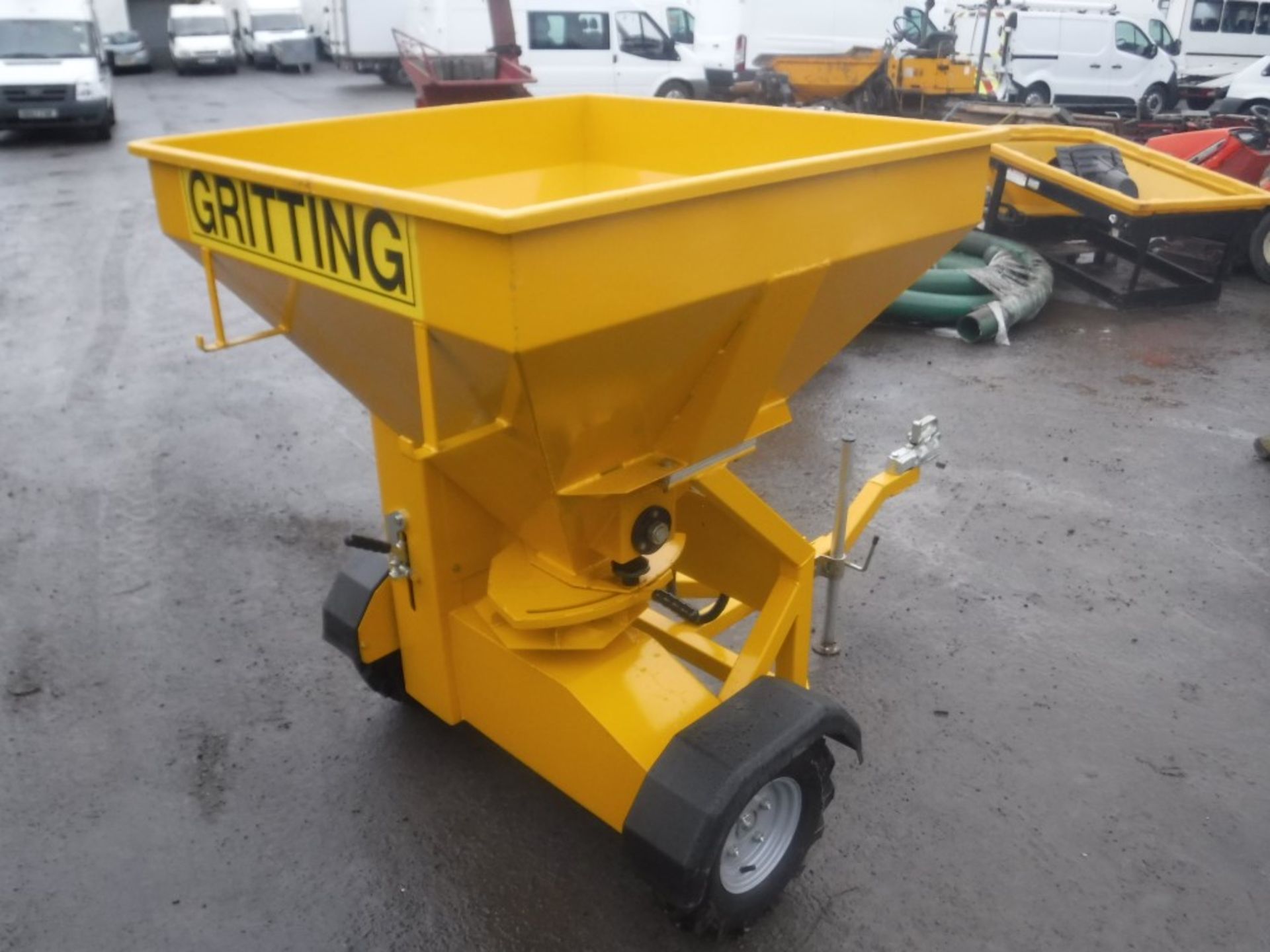 1/2 TONNE SALT SPREADER [NO VAT] - Bild 2 aus 2