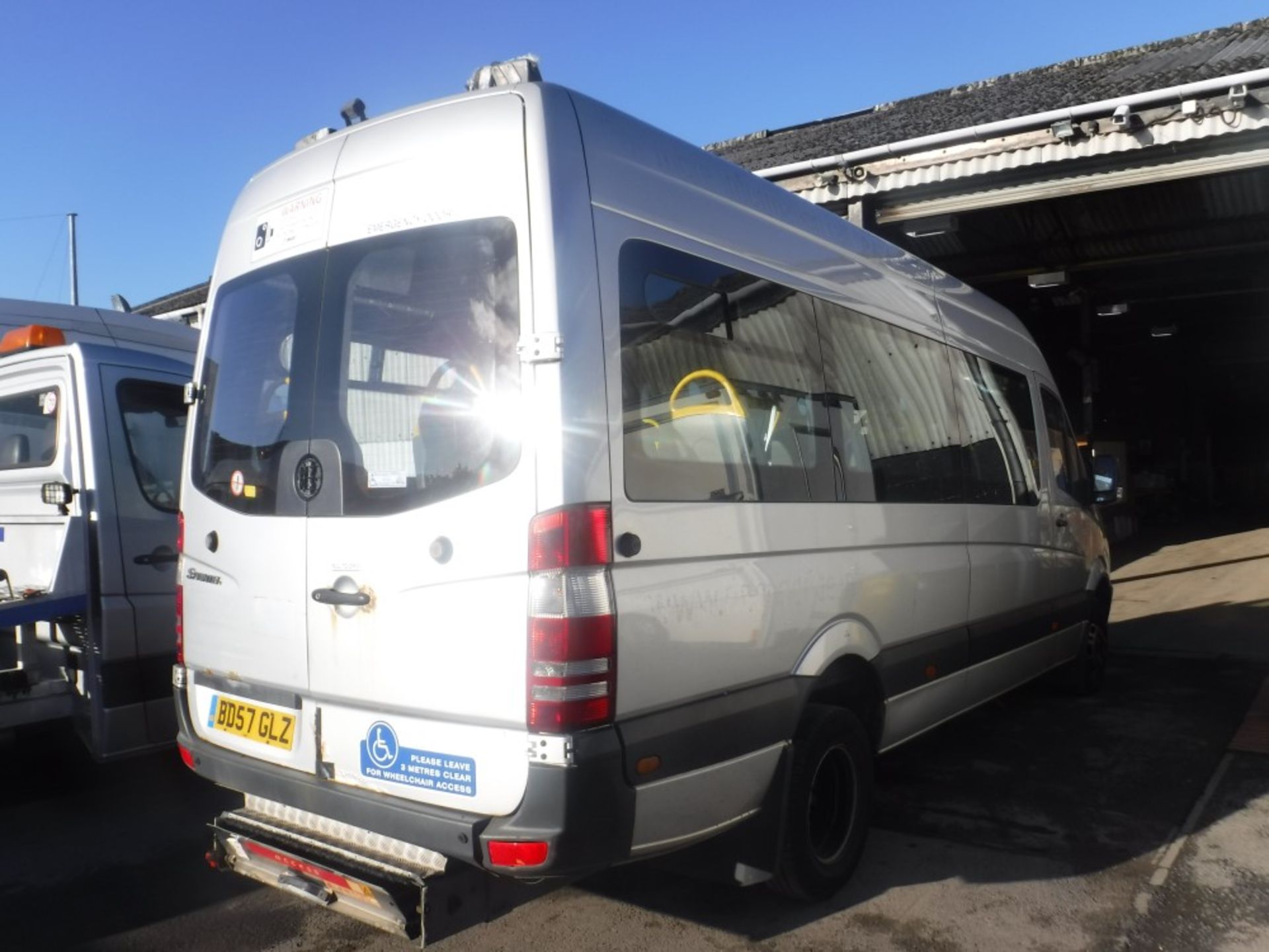 57 reg MERCEDES SPRINTER 511 CDI AUTO MINIBUS (DIRECT) 1ST REG 12/07, 483750KM NOT WARRANTED, V5 - Bild 4 aus 6