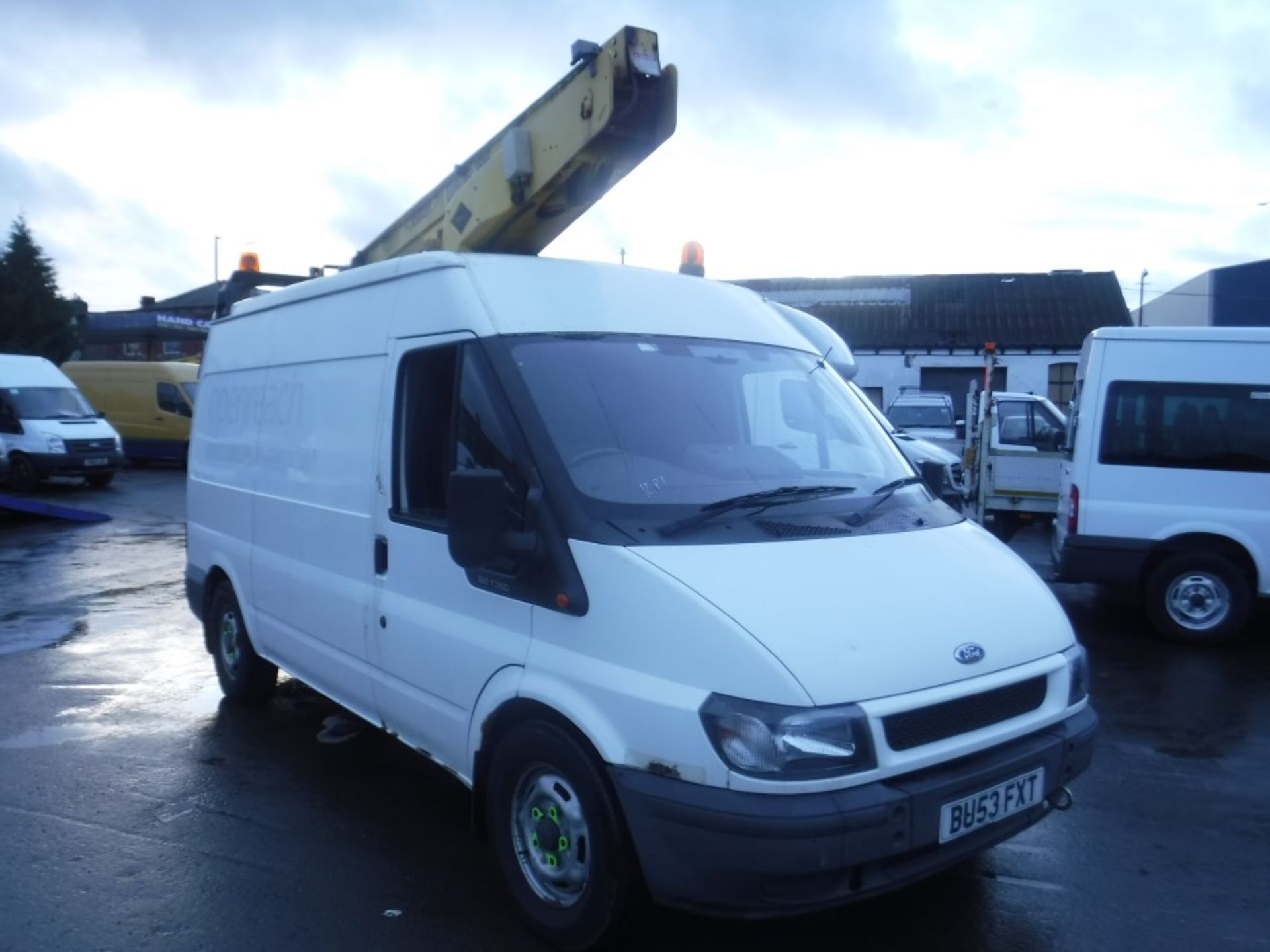 53 reg FORD TRANSIT 350 CHERRY PICKER, 1ST REG 12/03, 136861M NOT WARRANTED, V5 HERE, 1 OWNER FROM