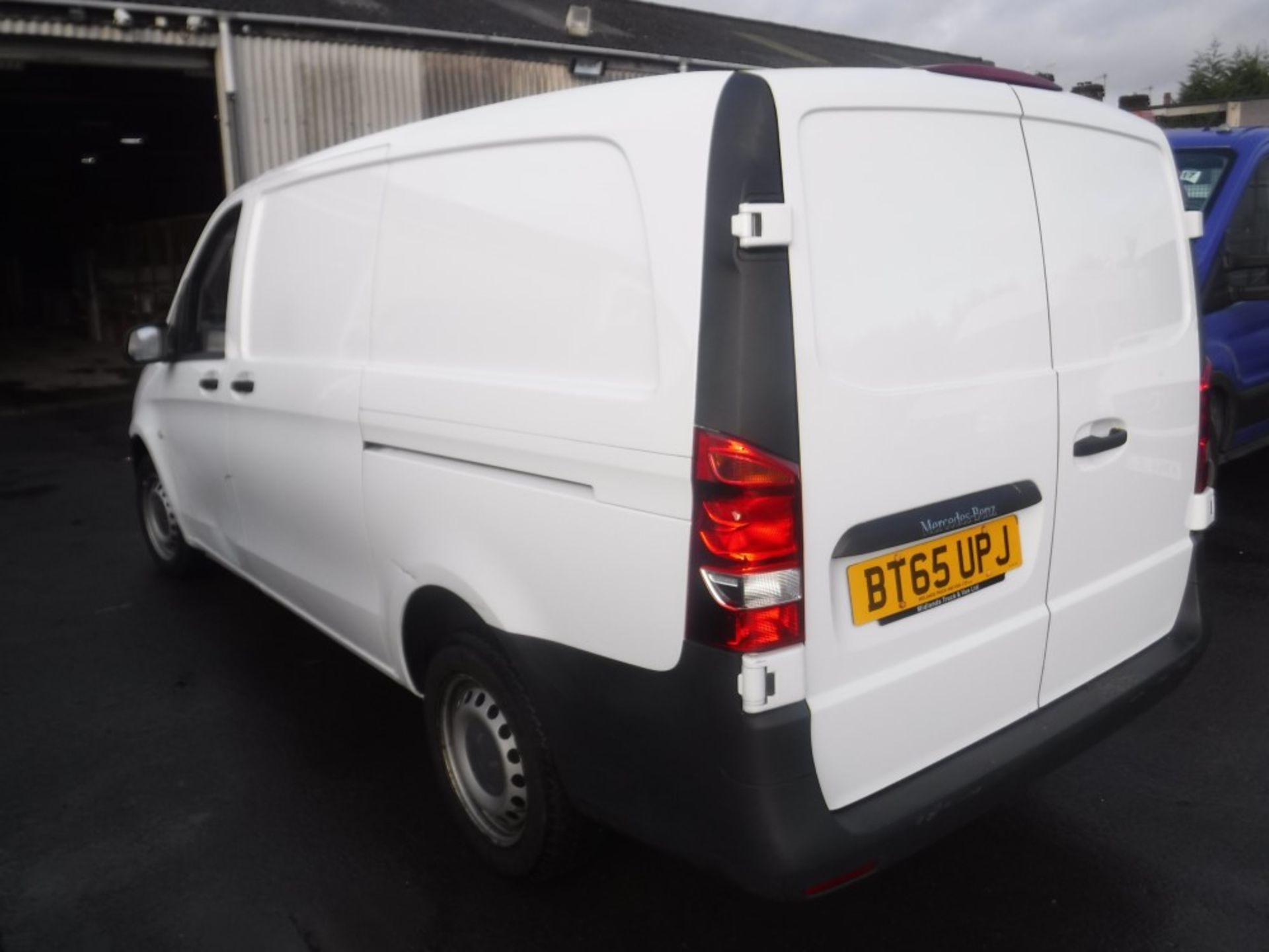 65 reg MERCEDES VITO 111 CDI, 1ST REG 012/15, 81875M WARRANTED, V5 HERE, 1 OWNER FROM NEW [+ VAT] - Image 3 of 6