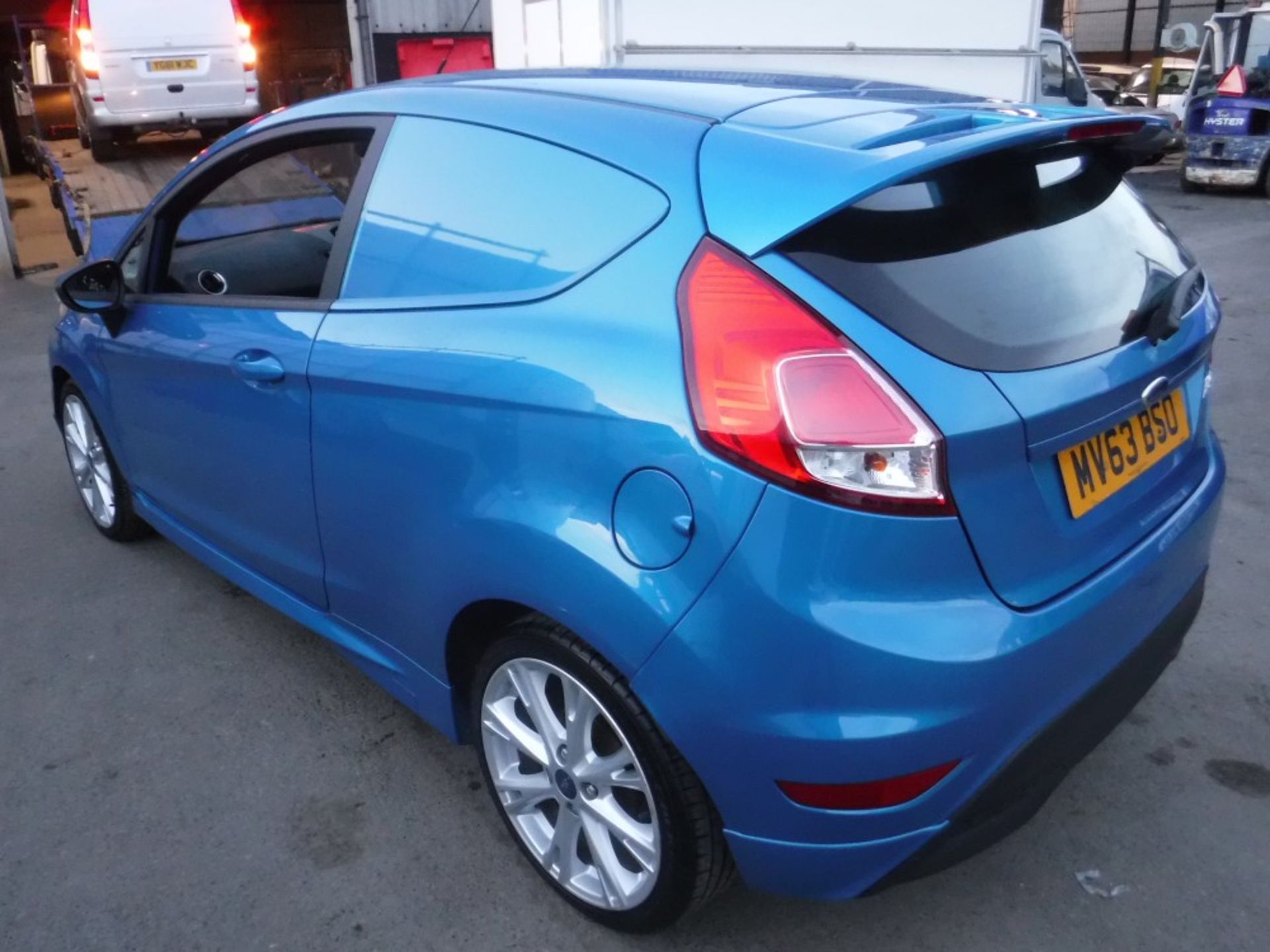 63 reg FORD FIESTA SPORT TDCI VAN, 1ST REG 09/13, TEST 09/19, 161170M WARRANTED, V5 HERE, 1 FORMER - Image 3 of 6