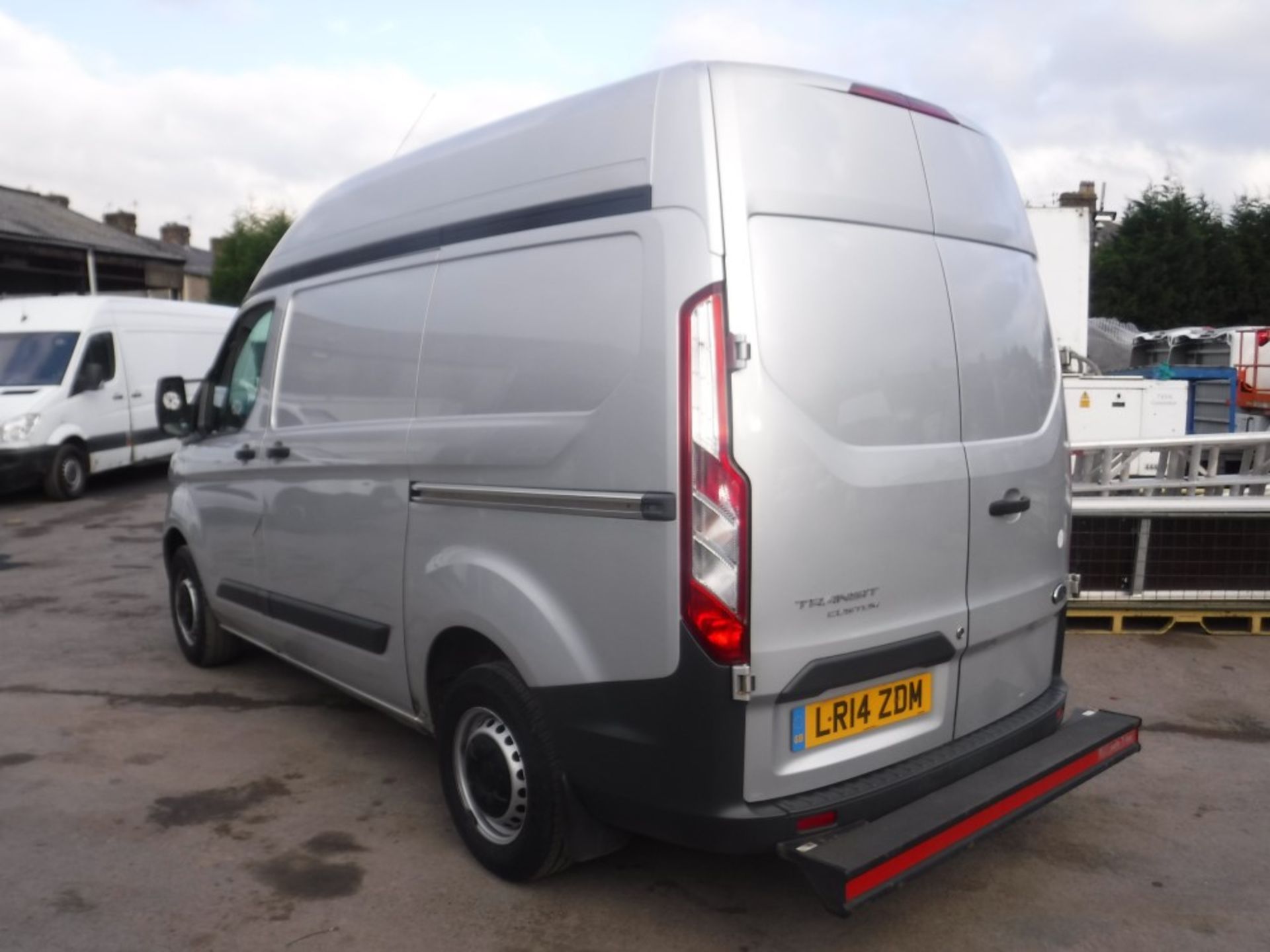 14 reg FORD TRANSIT CUSTOM 290 ECO-TECH, 1ST REG 06/14, TEST 05/19, 113559M WARRANTED, V5 HERE, 1 - Image 3 of 6