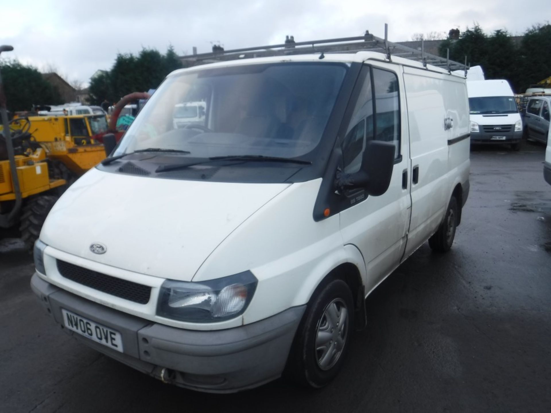 06 reg FORD TRANSIT VAN, 1ST REG 06/06, 109956M NOT WARRANTED, TEST 01/19, NO V5 [NO VAT] - Image 2 of 6