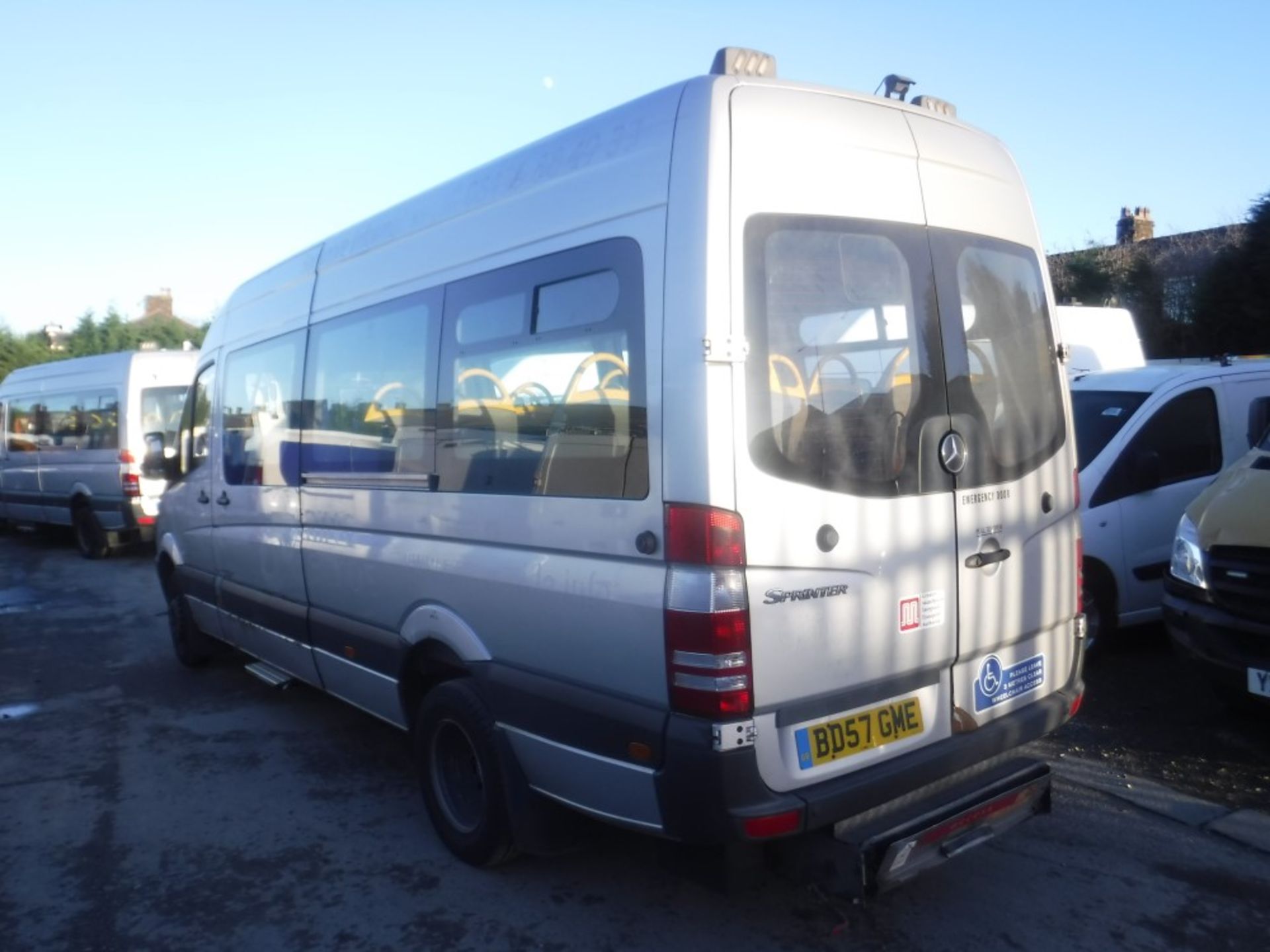 57 reg MERCEDES SPRINTER 511 CDI AUTO MINIBUS (DIRECT) 1ST REG 12/07, 528875KM NOT WARRANTED, V5 - Image 3 of 6