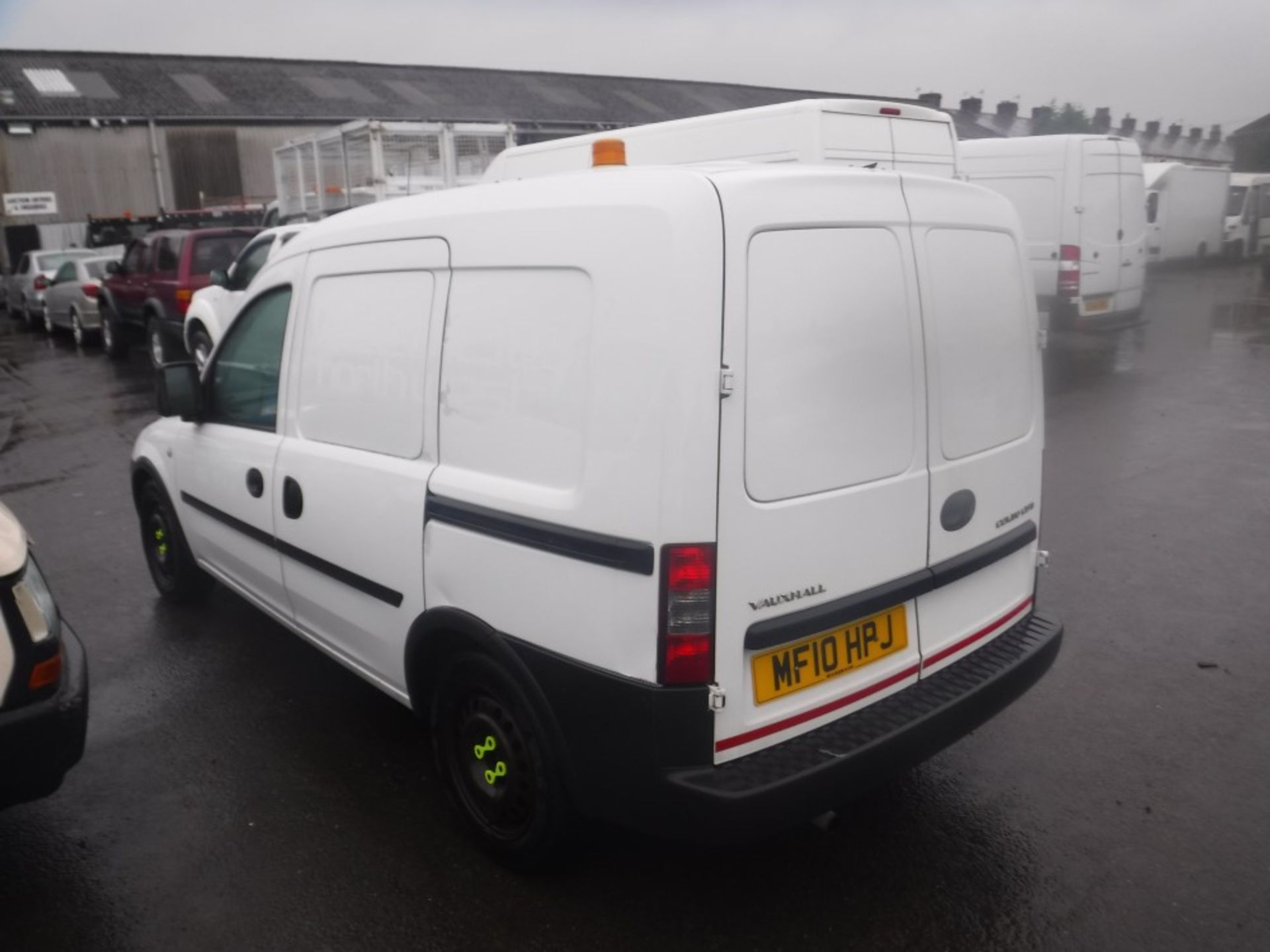 10 reg VAUXHALL COMBO 2000 CDTI VAN (DIRECT ELECTRICITY NW) 1ST REG 03/10, 125799M, V5 HERE, 1 - Image 3 of 5