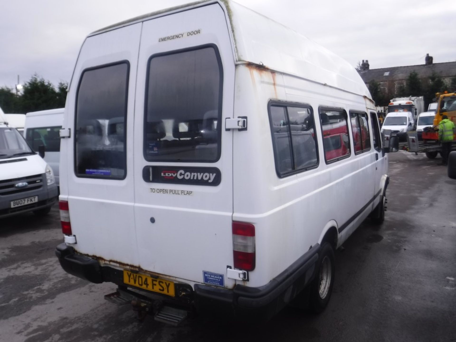 04 reg LDV CONVOY MINIBUS, 1ST REG 04/04, 32118M NOT WARRANTED, V5 HERE, 1 FORMER KEEPER [NO VAT] - Bild 4 aus 6