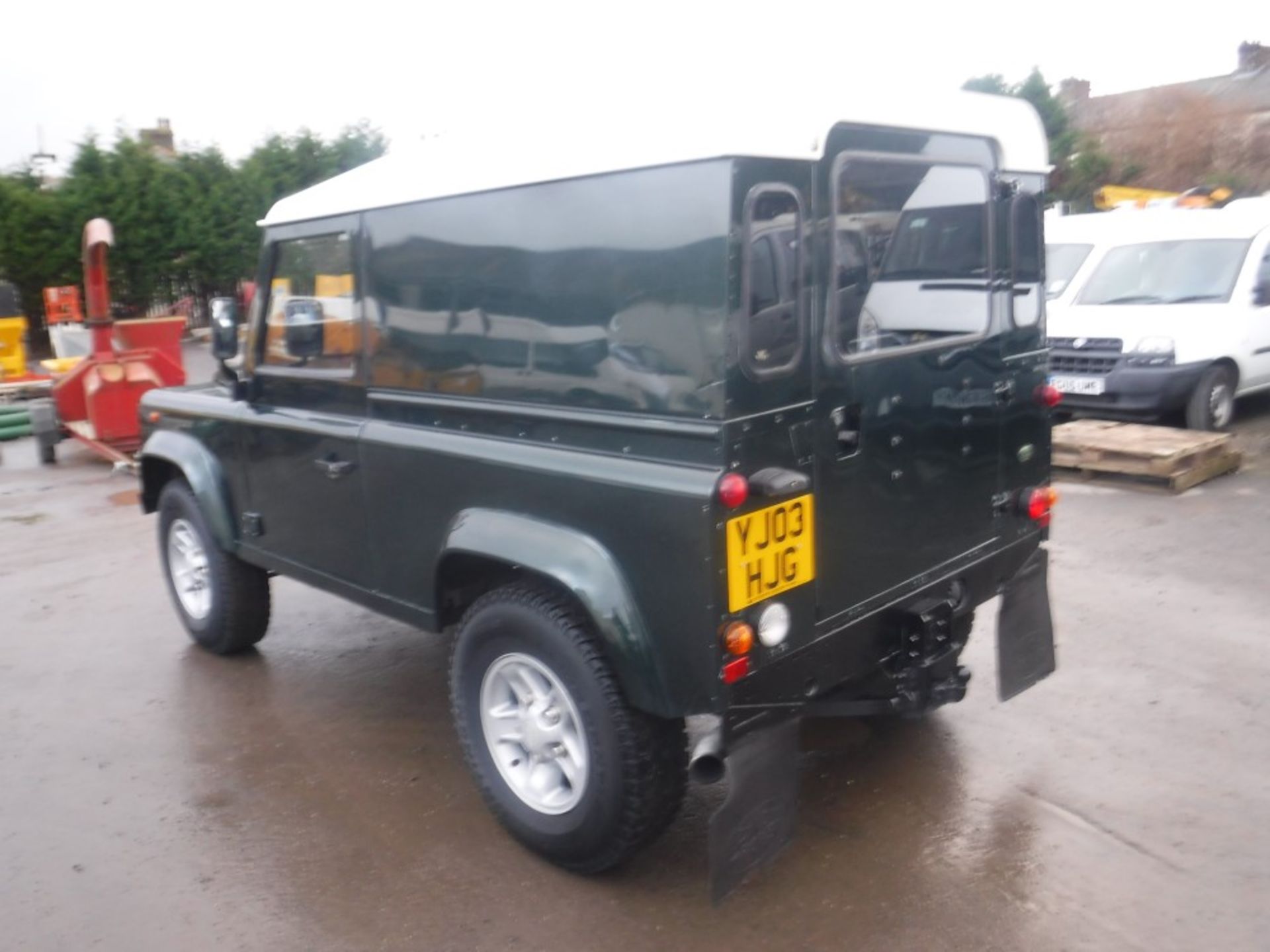 03 reg LAND ROVER 90 DEFENDER, 1ST REG 06/03, TEST 05/19, 49264M WARRANTED, V5 HERE, 2 FORMER - Image 3 of 6