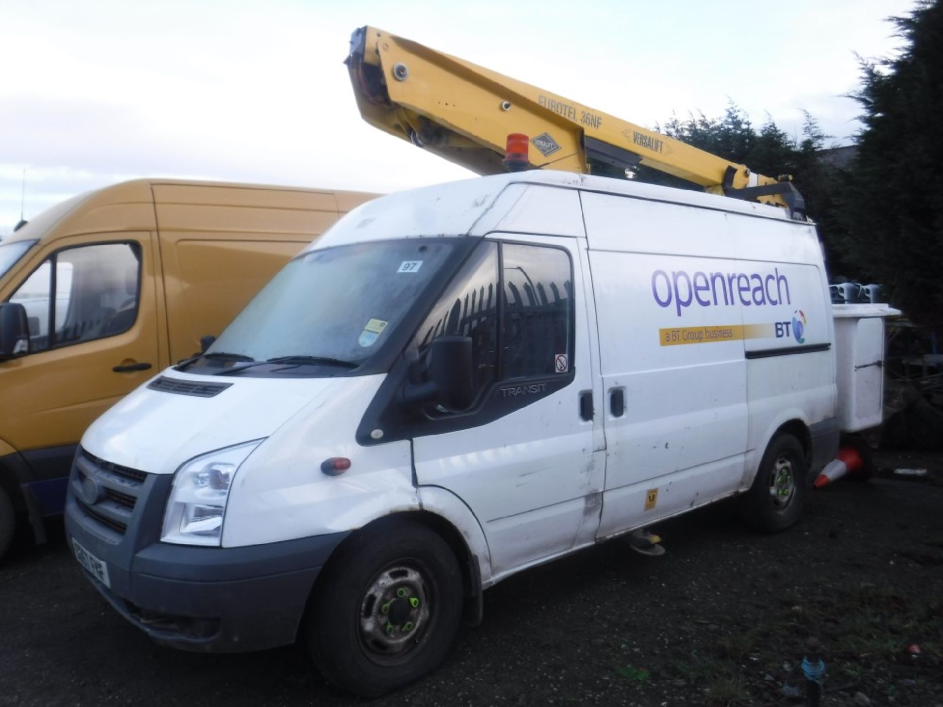 57 reg FORD TRANSIT 115 T350M RWD CHERRY PICKER, 1ST REG 01/08, 262315M NOT WARRANTED, V5 HERE, 1 - Bild 2 aus 5