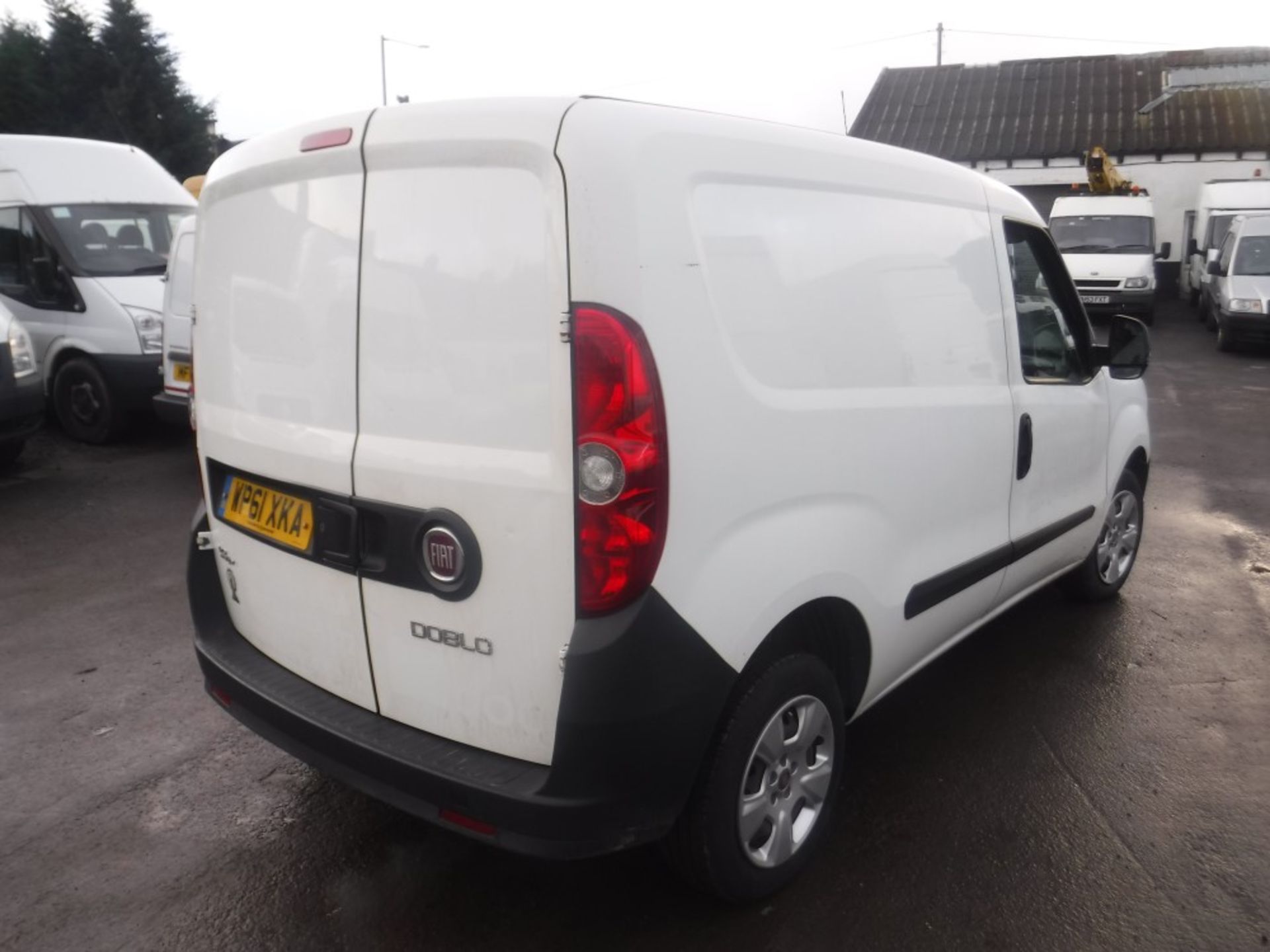 61 reg FIAT DOBLO 16V MULTIJET, 1ST REG 12/11, 130872M WARRANTED, V5 HERE, 2 FORMER KEEPERS [+ VAT] - Image 4 of 6