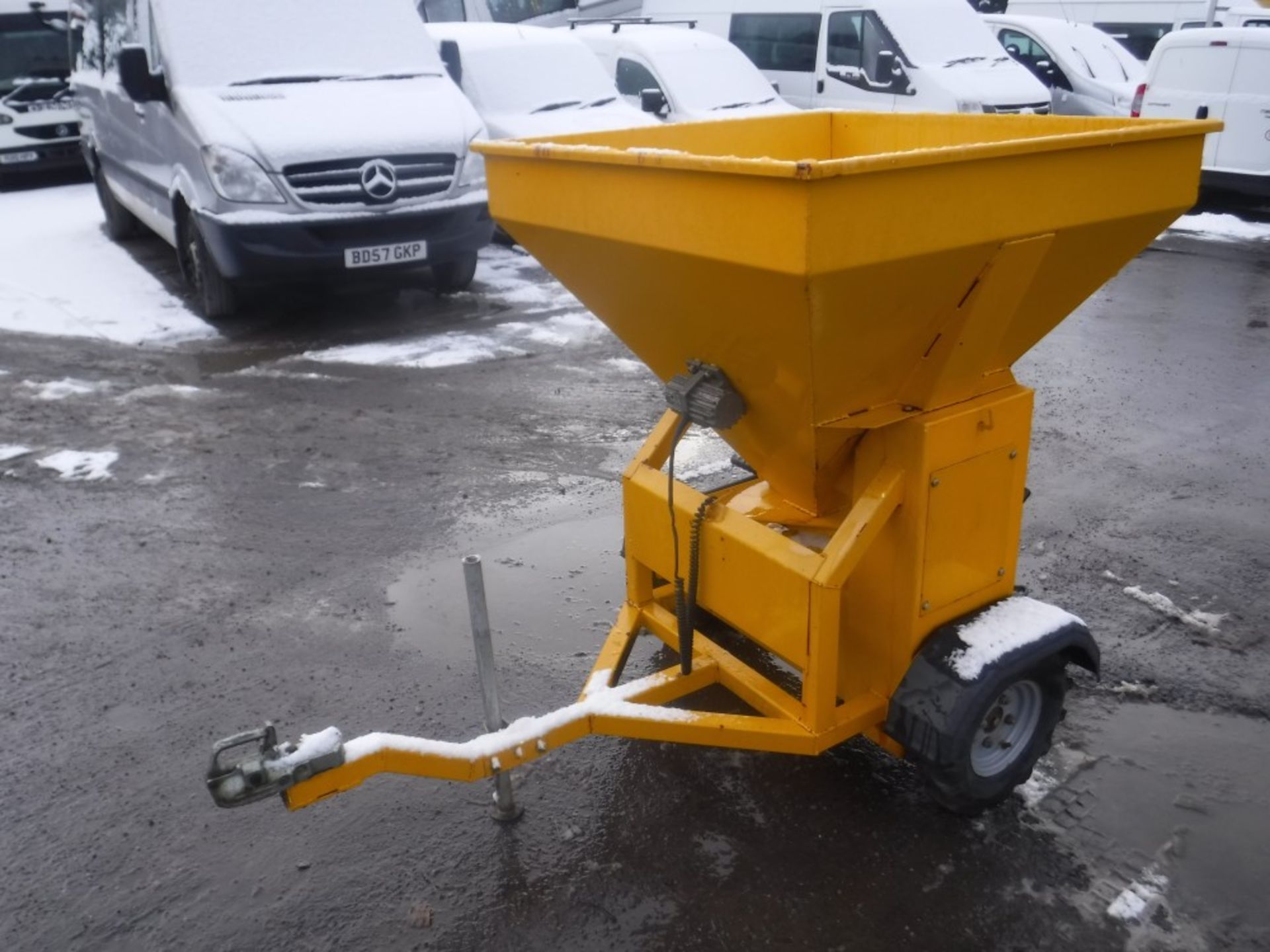 1/2 TON SALT SPREADER [NO VAT]