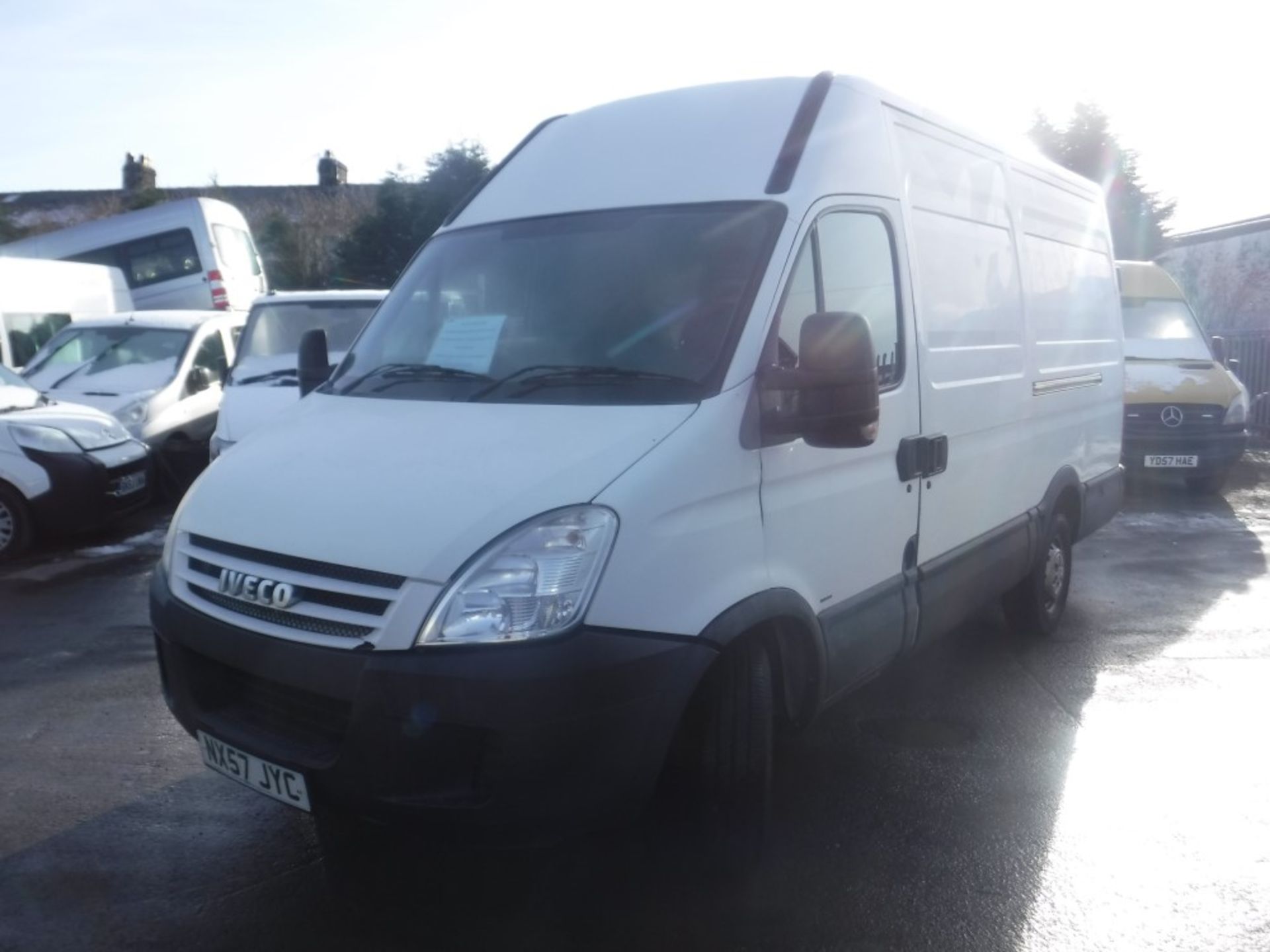 57 reg IVECO DAILY 35S12 MWB, 1ST REG 01/08, TEST 07/19, 91345M NOT WARRANTED, V5 HERE, 2 FORMER - Image 2 of 6