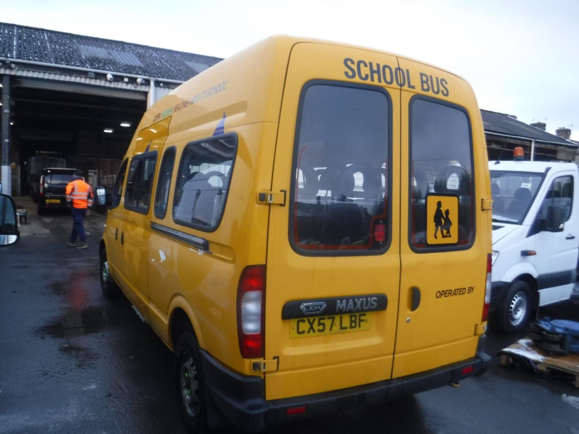 57 reg LDV MAXUS 3.9T 17S 120 MINIBUS (DIRECT COUNCIL) 1ST REG 12/07, TEST 11/19, 74472M, V5 HERE, 1 - Image 3 of 6