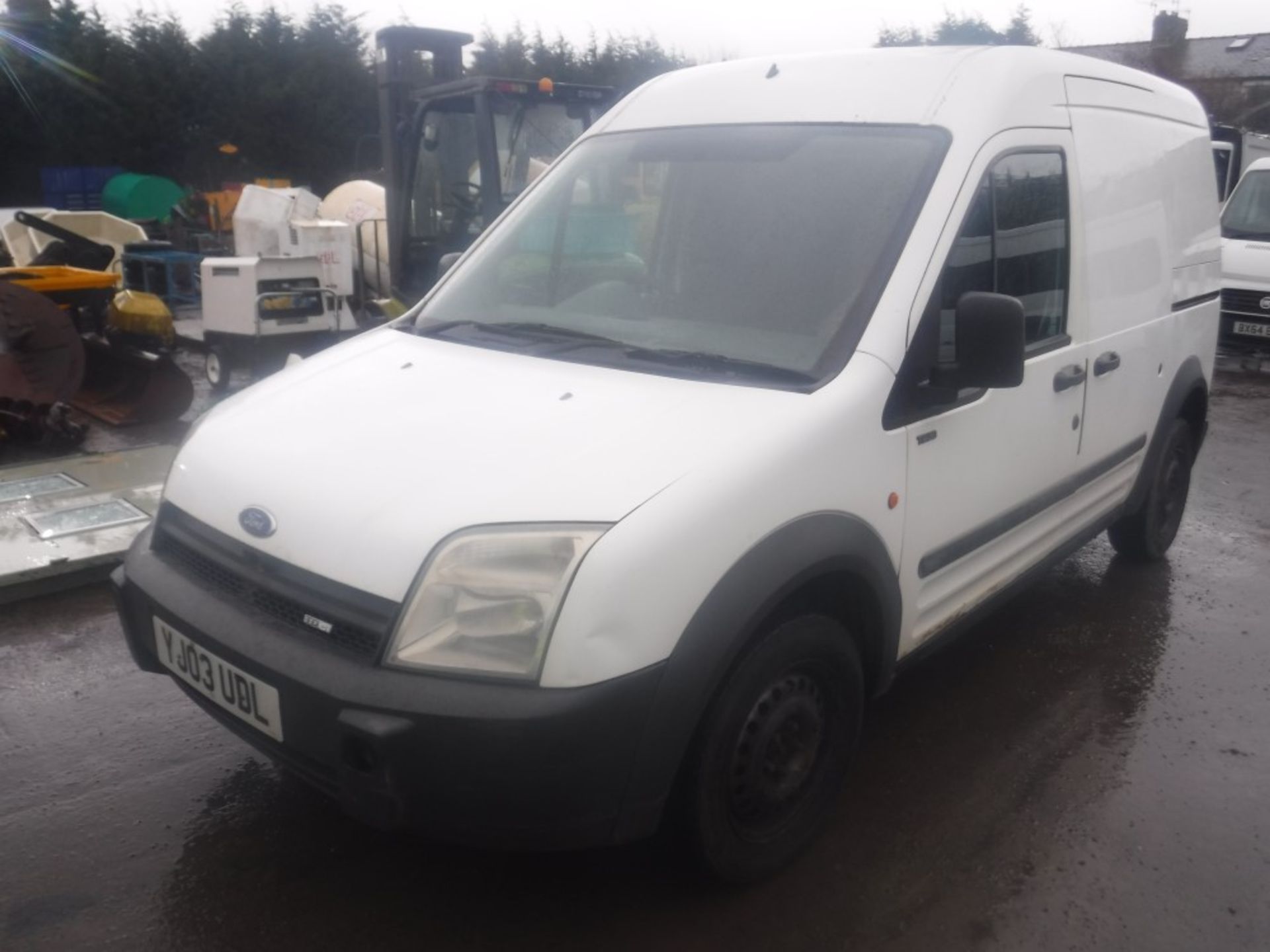 03 reg FORD TRANSIT CONNECT T230 TDCI LWB, 1ST REG 06/03, TEST 04/19, 143649M NOT WARRANTED, V5 - Image 2 of 6