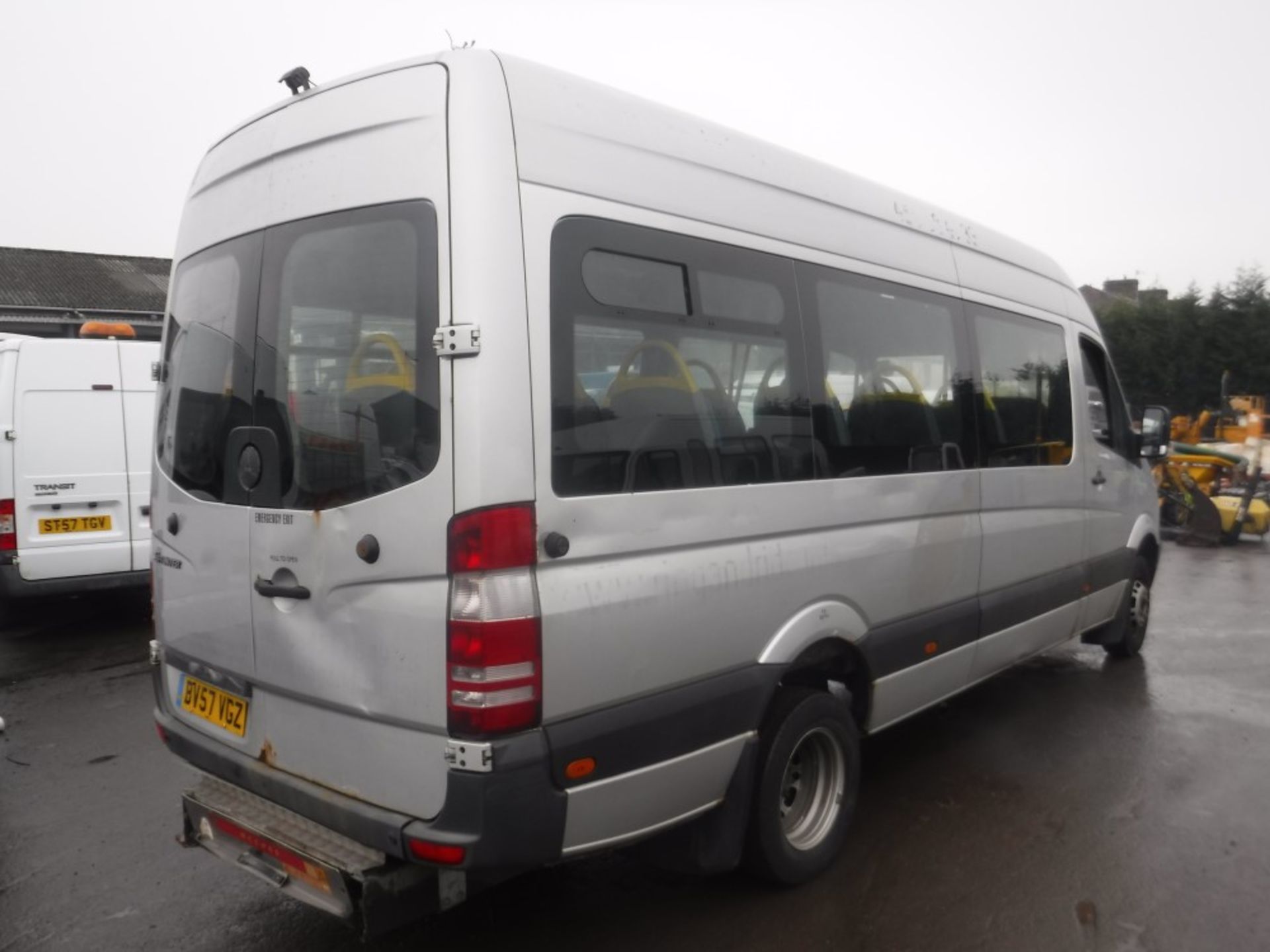 57 reg MERCEDES SPRINTER 511 CDI AUTO MINIBUS (DIRECT) 1ST REG 12/07, 545295KM NOT WARRANTED, V5 - Image 4 of 6