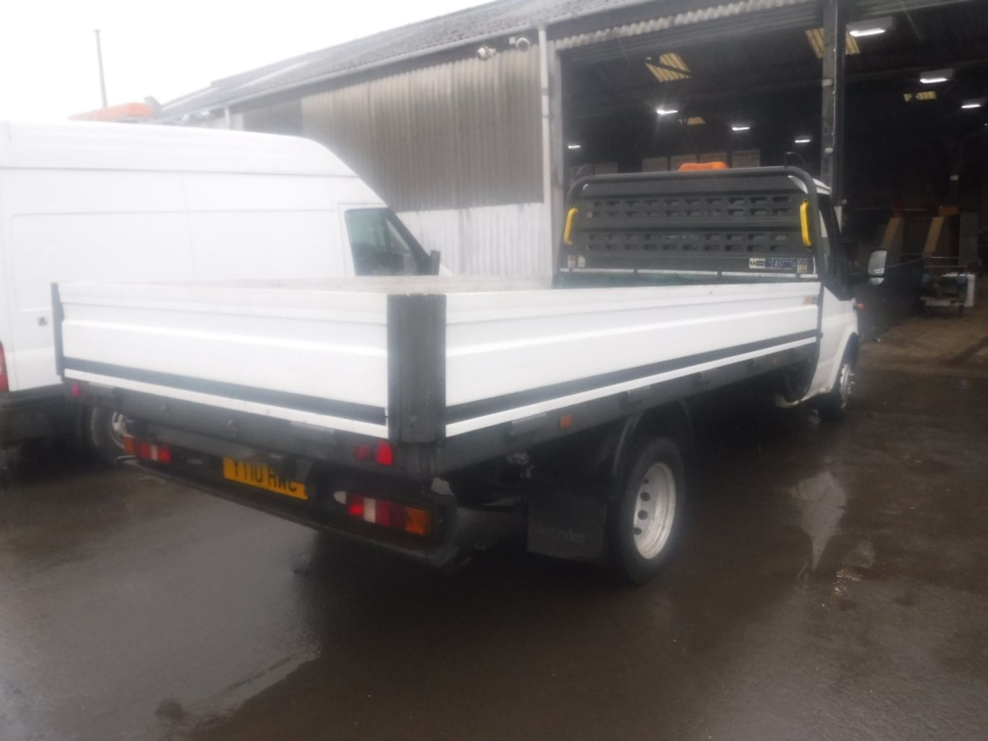 10 reg FORD TRANSIT 115 T350 DROPSIDE, 1ST REG 03/10, 147121M NOT WARRANTED, V5 HERE, 1 FORMER - Image 4 of 5