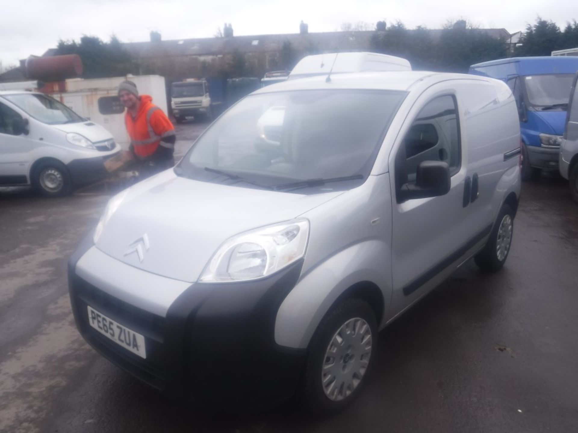 65 reg CITROEN NEMO 590 ENTERPRISE HDI, 1ST REG 10/15, 66413M WARRANTED, V5 HERE, 1 OWNER FROM - Image 2 of 5