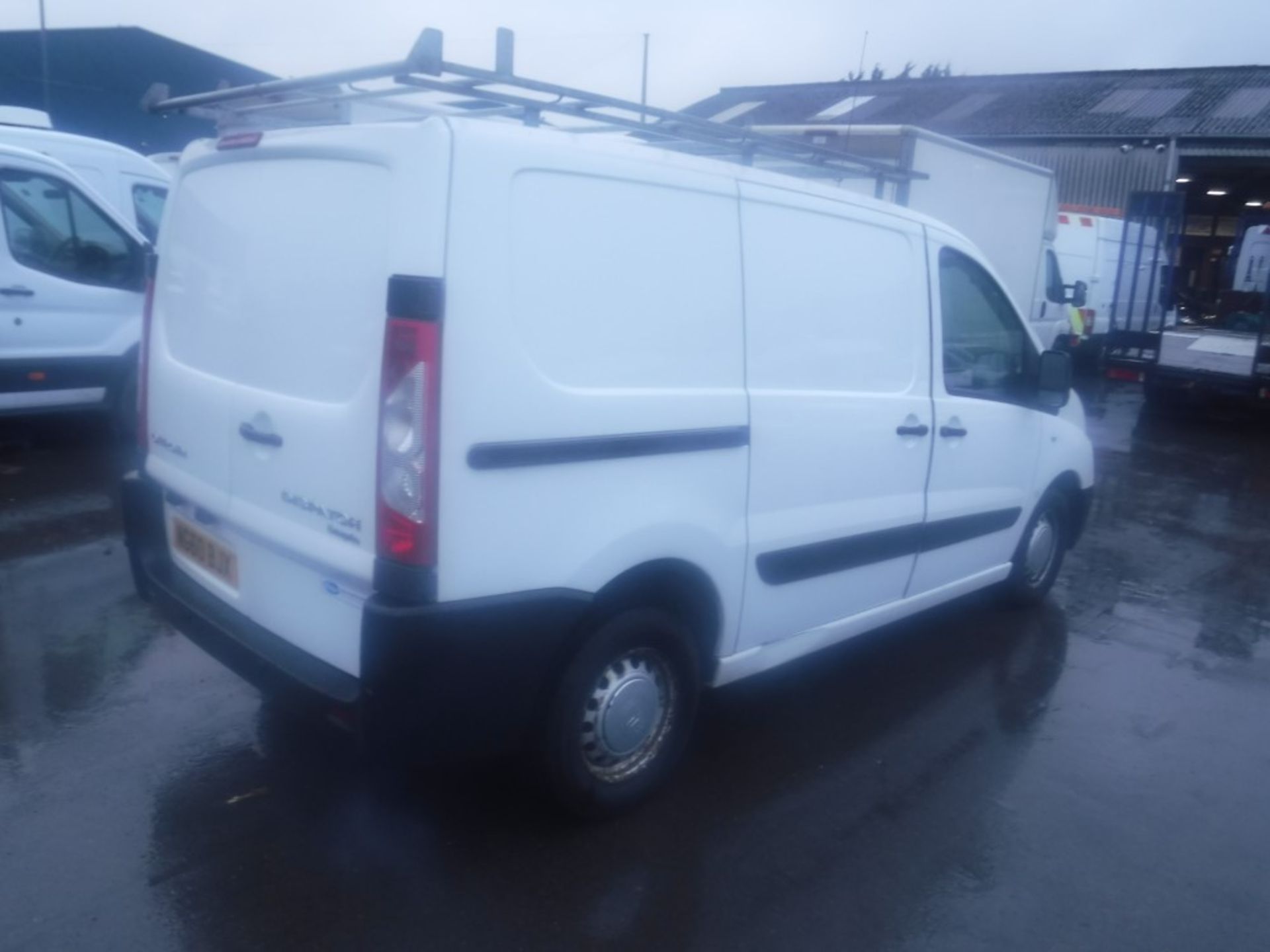 60 reg CITROEN DISPATCH 1000 ENTERPRISE, 1ST REG 02/11, TEST 02/20, 120557M NOT WARRANTED, V5 - Image 4 of 6