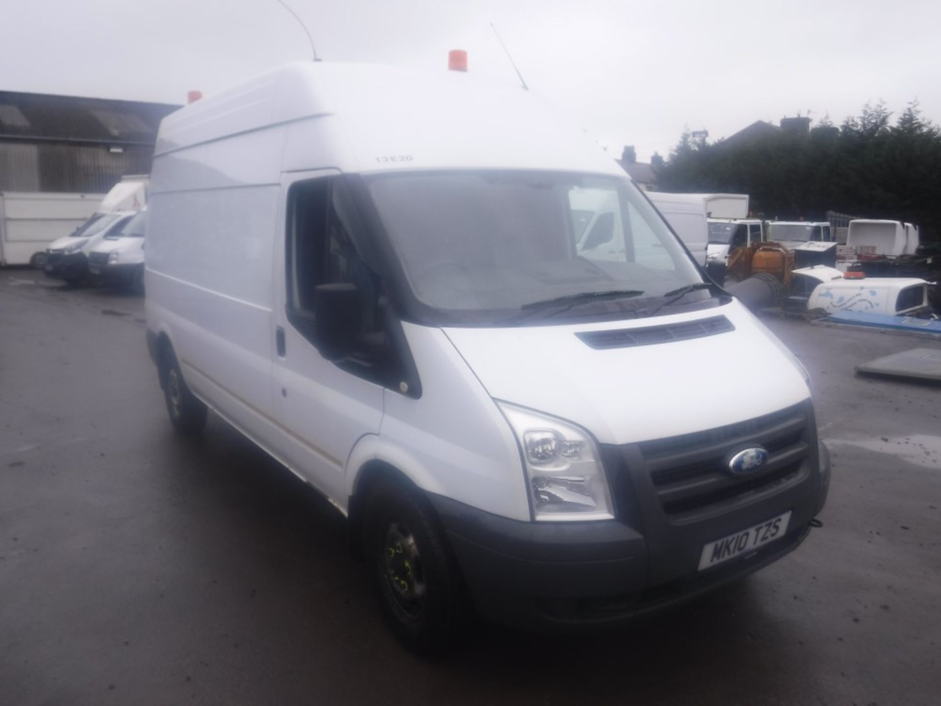 10 reg FORD TRANSIT 115 T350L RWD (DIRECT ELECTRICITY NW) 1ST REG 03/10, TEST 10/19, 63806M, V5