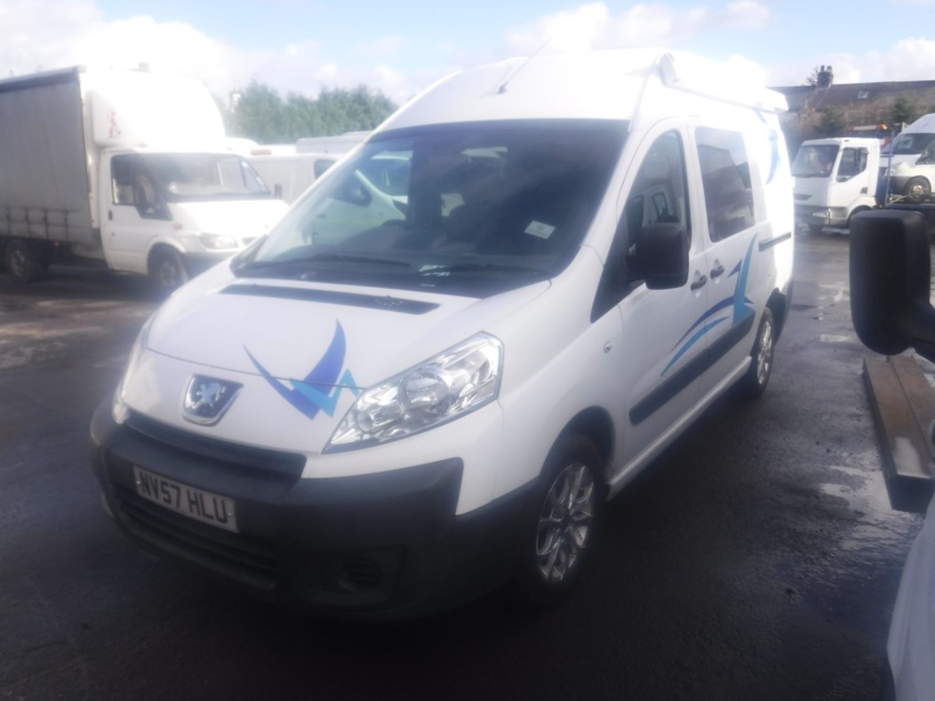 57 reg PEUGEOT EXPERT HDI HI TOP CAMPER, 1ST REG 11/07, TEST 04/20, 128886M WARRANTED, V5 [NO VAT] - Image 2 of 7