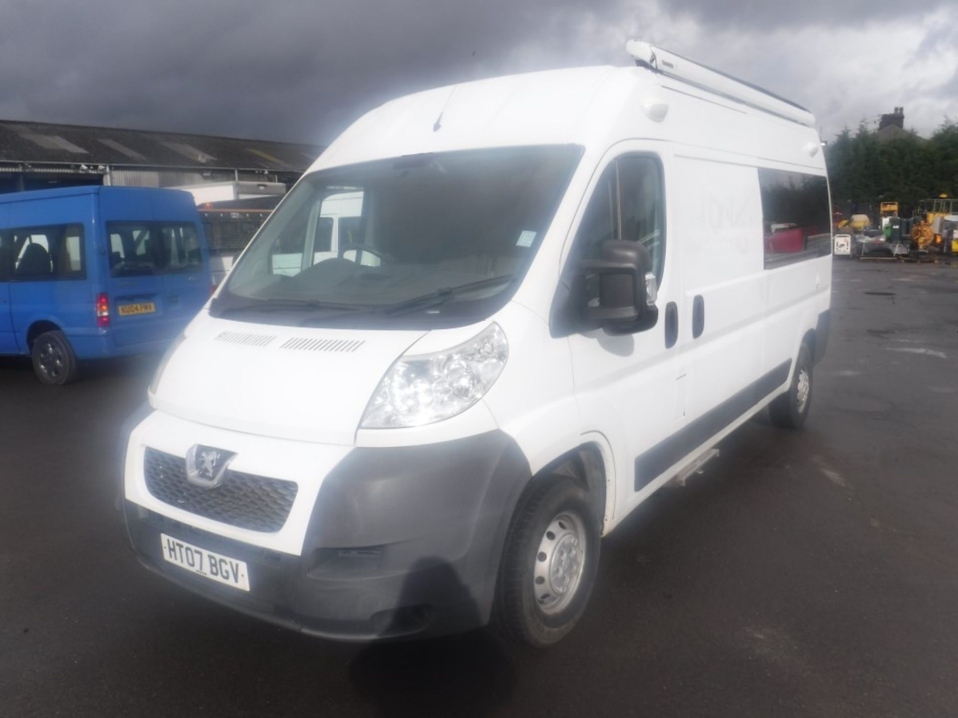 07 reg PEUGEOT BOXER 335 LWB MOBILE CLASSROOM, 1ST REG 08/07, TEST 08/19, 27047M WARRANTED, V5 HERE, - Image 2 of 8