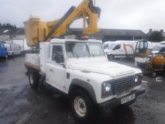 09 reg LAND ROVER DEFENDER 130 S/C C/W POWERED ACCESS LIFT (DIRECT ELECTRICITY NW) 1ST REG 06/09,