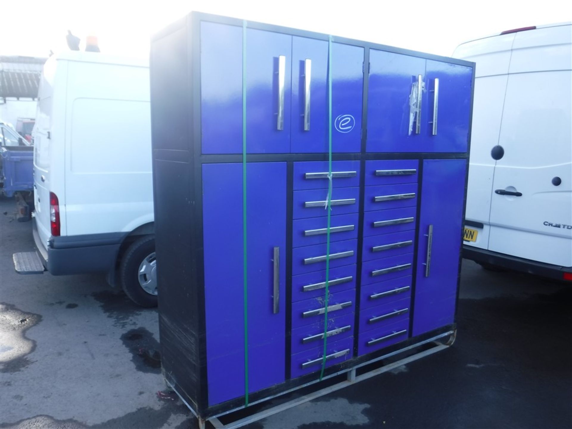 BLUE TOOL BOX (E) [+ VAT]