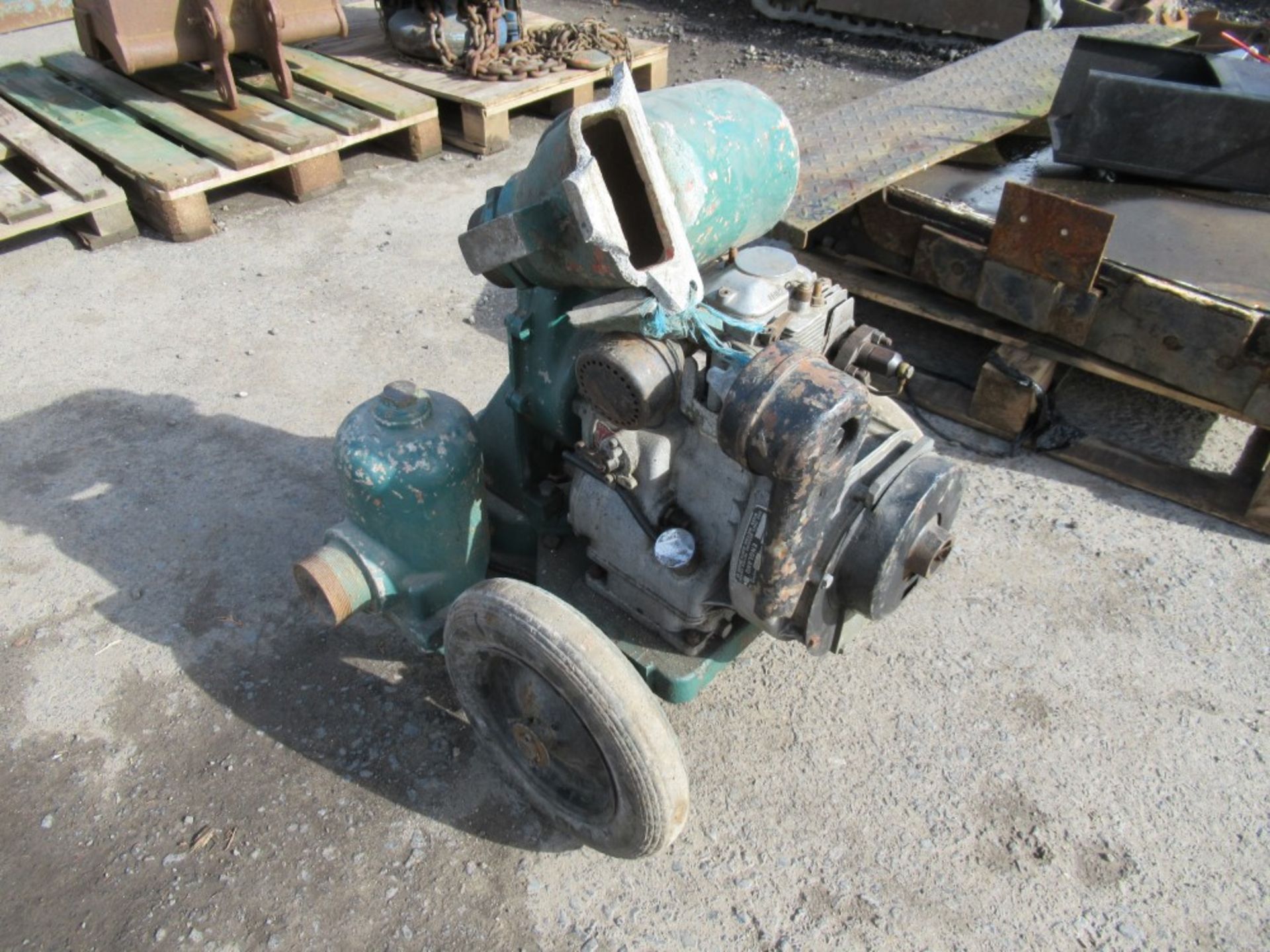 LISTER ENGINE WATER PUMP [NO VAT]