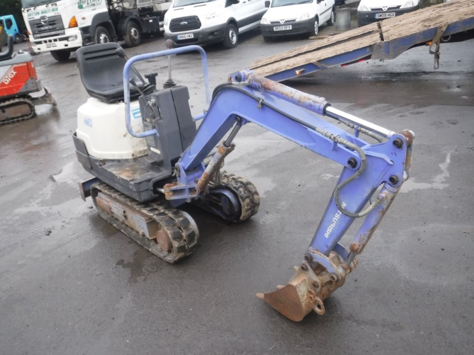 MITSUBISHI MM05 MICRO DIGGER [+ VAT]