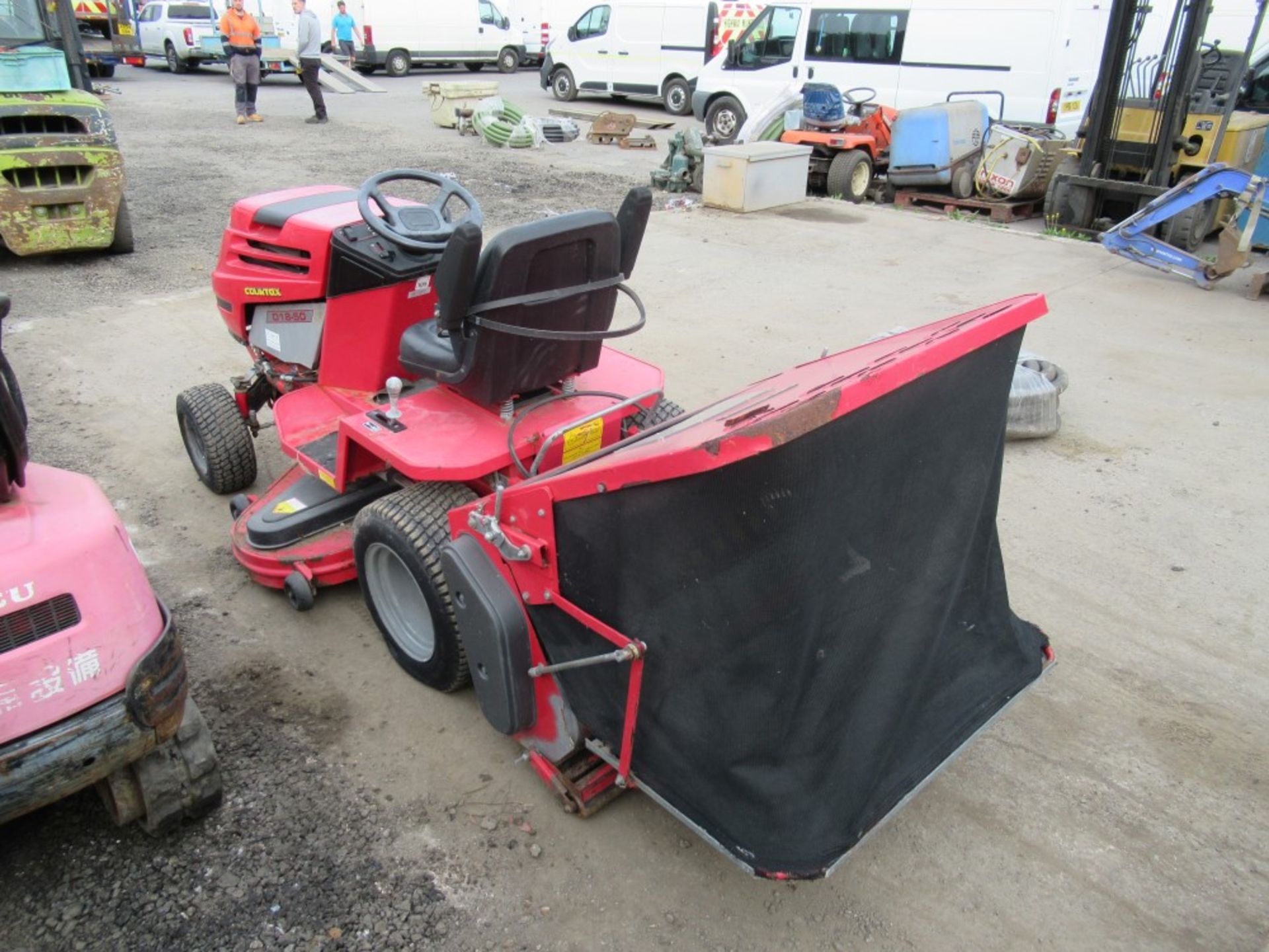 COUNTAX DIESEL RIDE ON MOWER [NO VAT] - Bild 2 aus 2