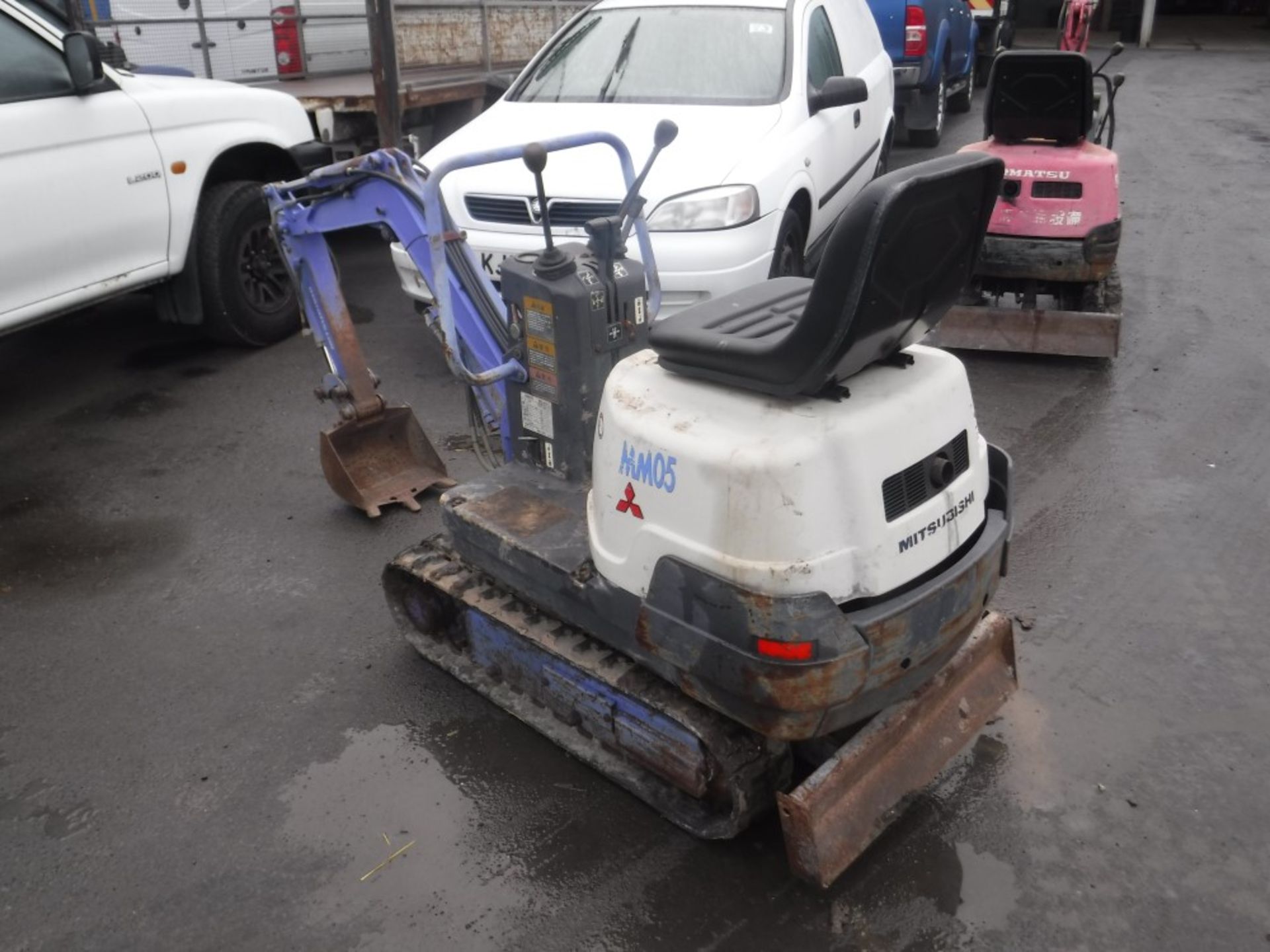 MITSUBISHI MM05 MICRO DIGGER [+ VAT] - Image 3 of 4