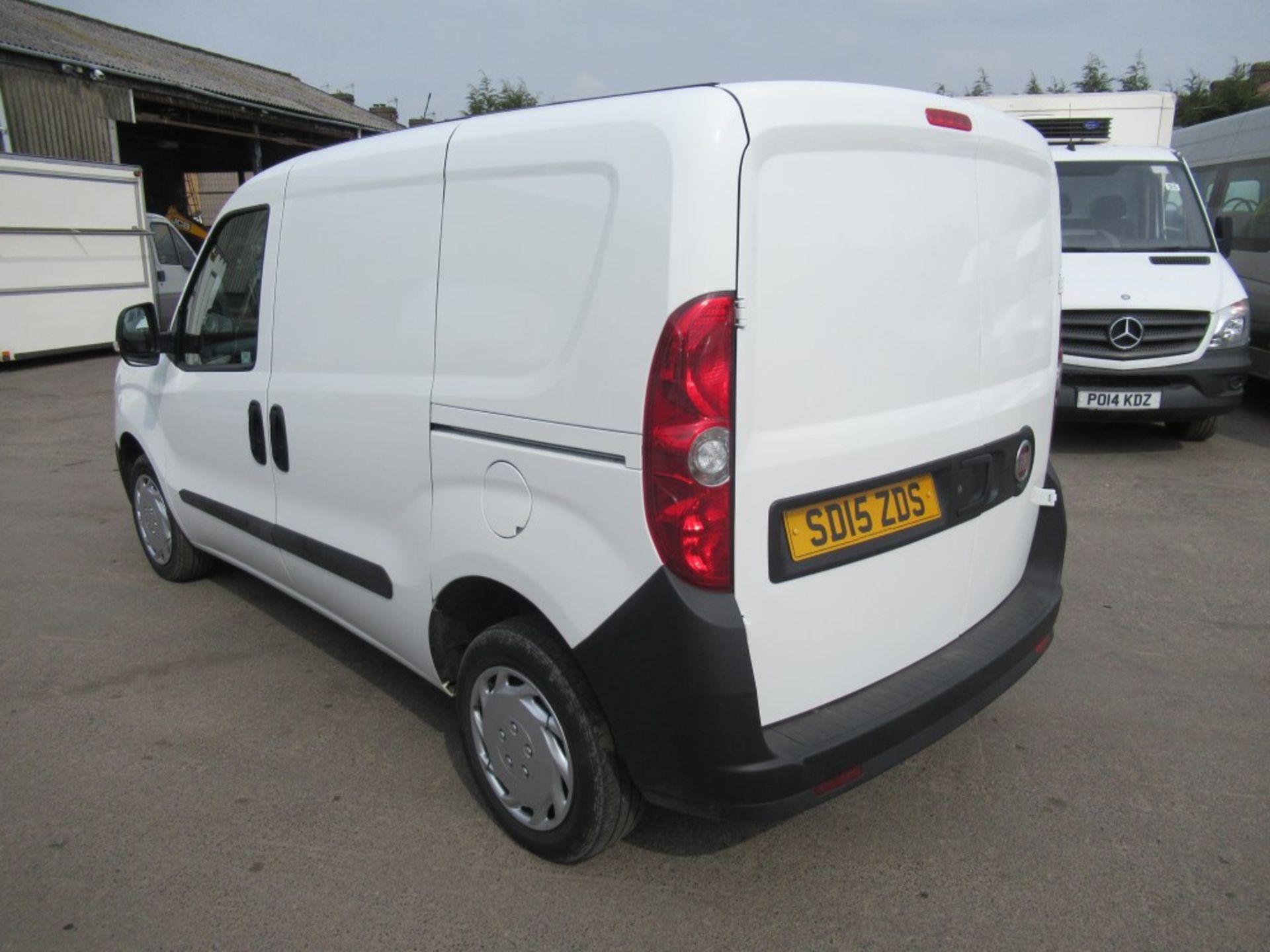 15 reg FIAT DOBLO 16V MULTIJET VAN, 1ST REG 04/15, TEST 01/20, 70831M WARRANTED, V5 HERE, 2 FORMER - Image 3 of 6