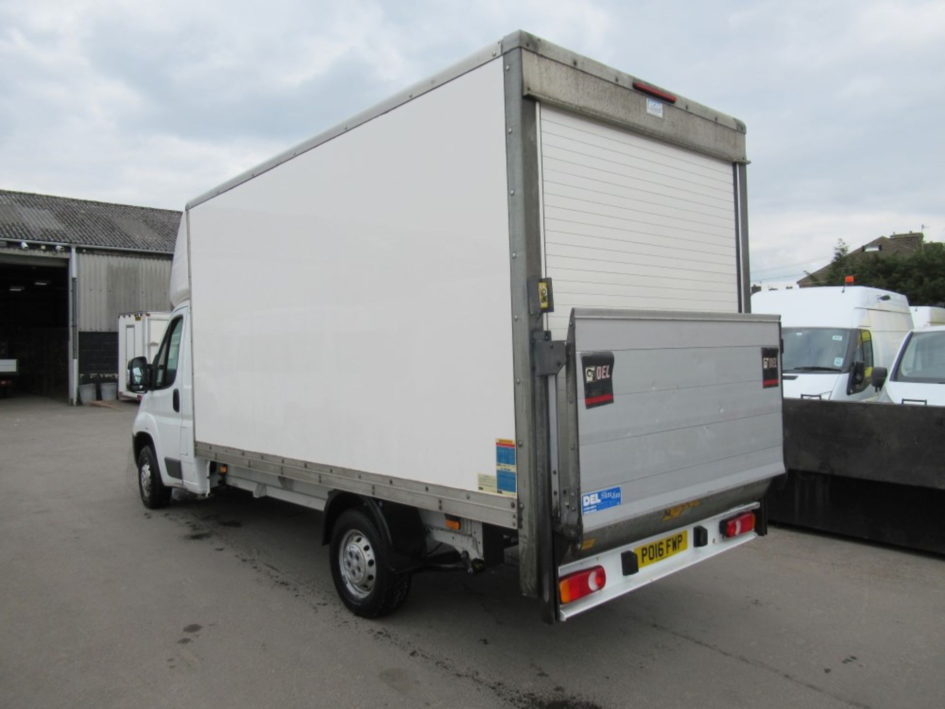 16 reg CITROEN RELAY 35 HDI LUTON VAN, 1ST REG 03/16, TEST 03/20, 209820M, V5 HERE, 1 OWNER FROM NEW - Image 3 of 6