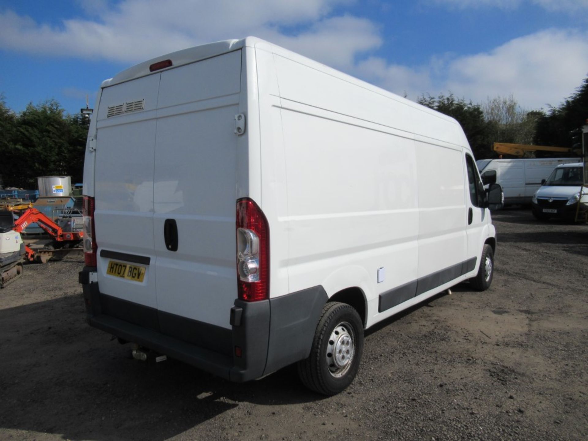 07 reg PEUGEOT BOXER 335 LWB C/W ON BOARD GENERATOR, 1ST REG 08/07, TEST 08/19, 27072M WARRANTED, V5 - Image 4 of 9