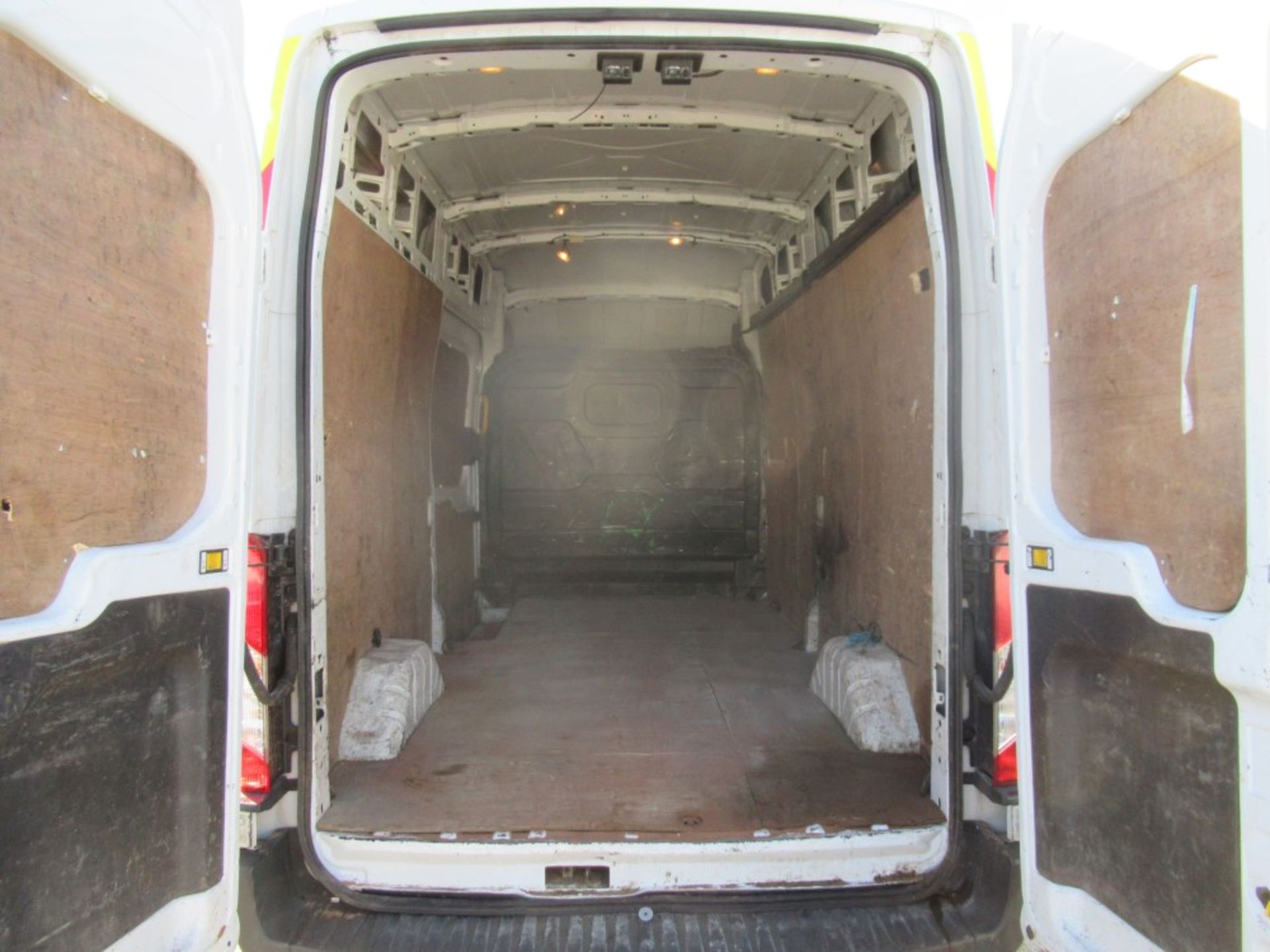 64 reg FORD TRANSIT 350 DIESEL VAN, 1ST REG 09/14, TEST 09/19, 108308M WARRANTED, V5 HERE, 1 OWNER - Image 5 of 6