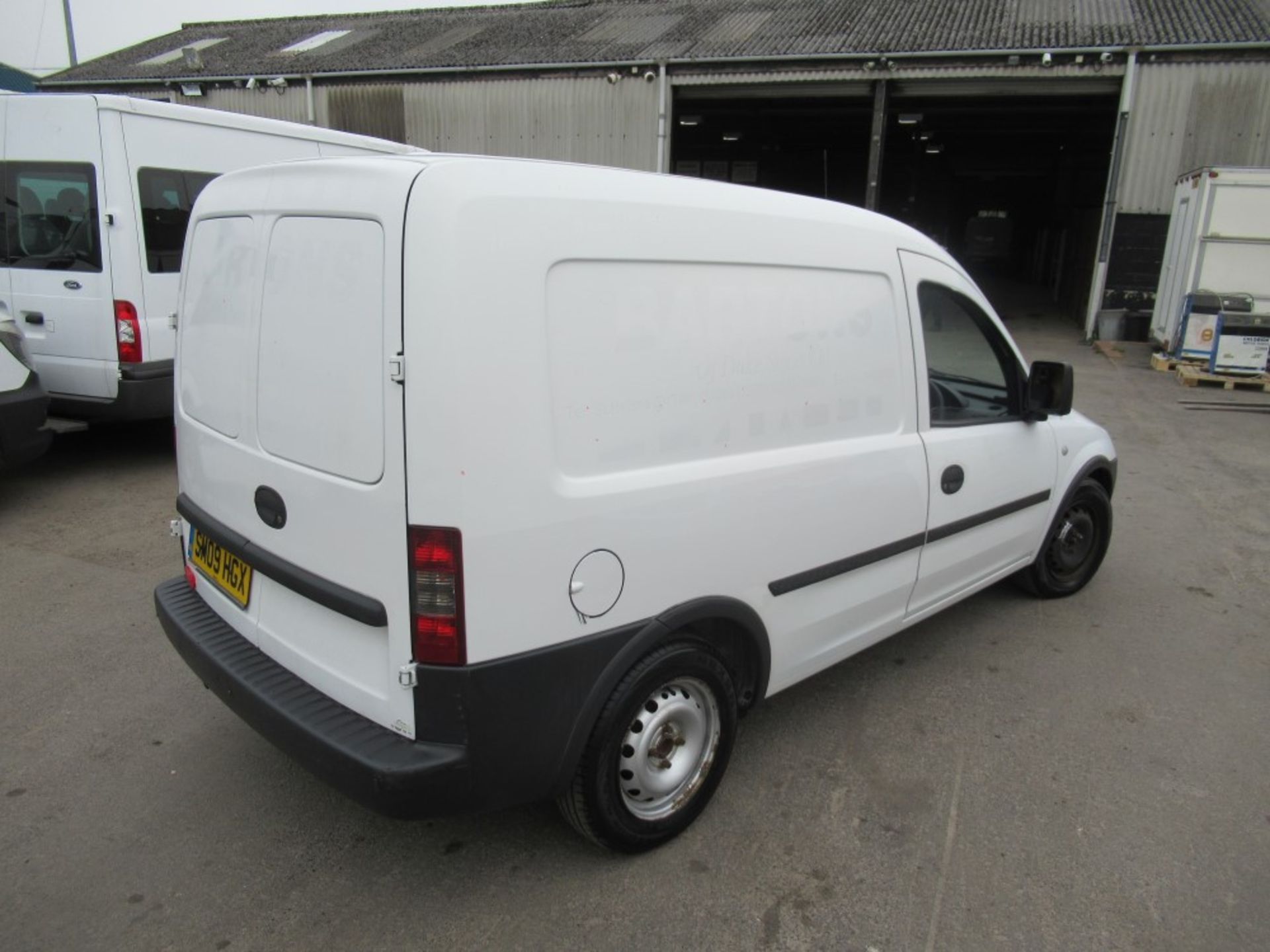 09 reg VAUXHALL COMBO 1700 CDTI VAN, 1ST REG 05/09, TEST 05/19, 166301M NOT WARRANTED, V5 HERE, 1 - Bild 4 aus 5