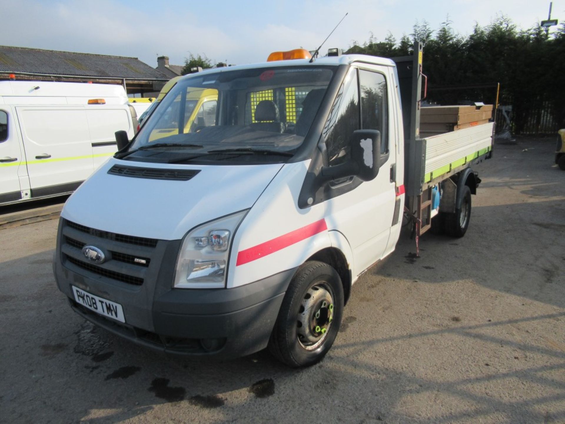 08 reg FORD TRANSIT 100 T350M TIPPER (DIRECT COUNCIL) 1ST REG 03/08, 52213M, V5 HERE, 1 OWNER FROM - Image 2 of 5